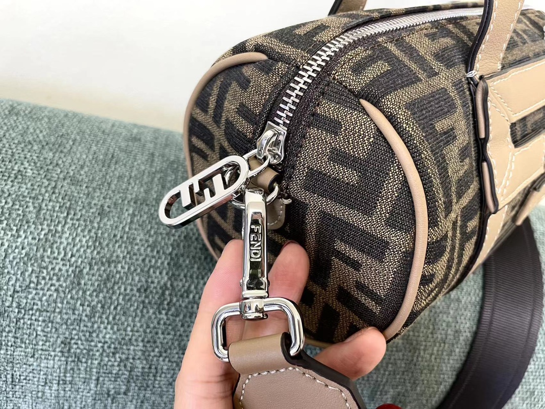 [TOP] FENDI Mini Bowling Handbag 21.5x13x13cm - Beige