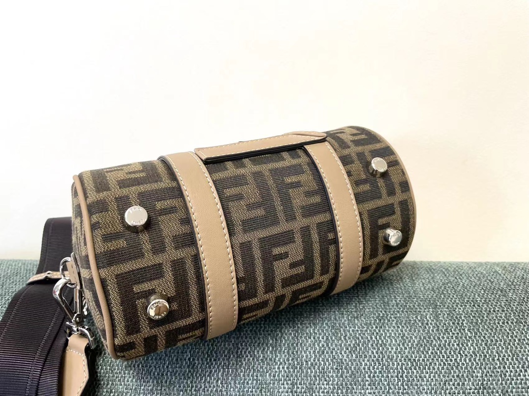 [TOP] FENDI Mini Bowling Handbag 21.5x13x13cm - Beige