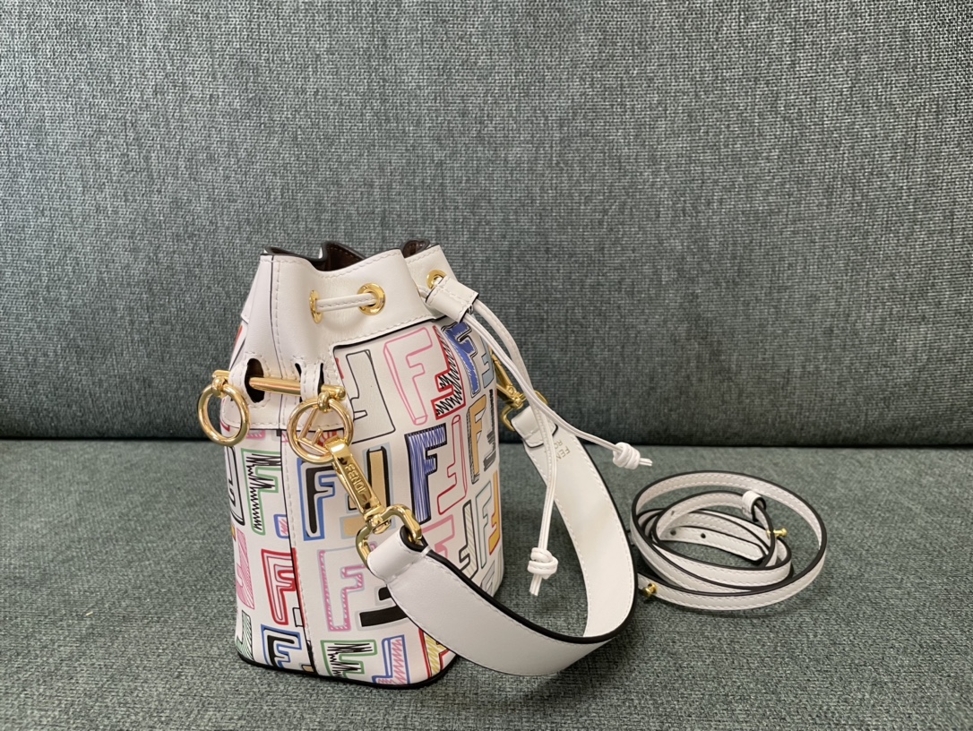 [TOP] FENDI Mon Tresor Calfskin Material Bag  - 18x12x10cm - White