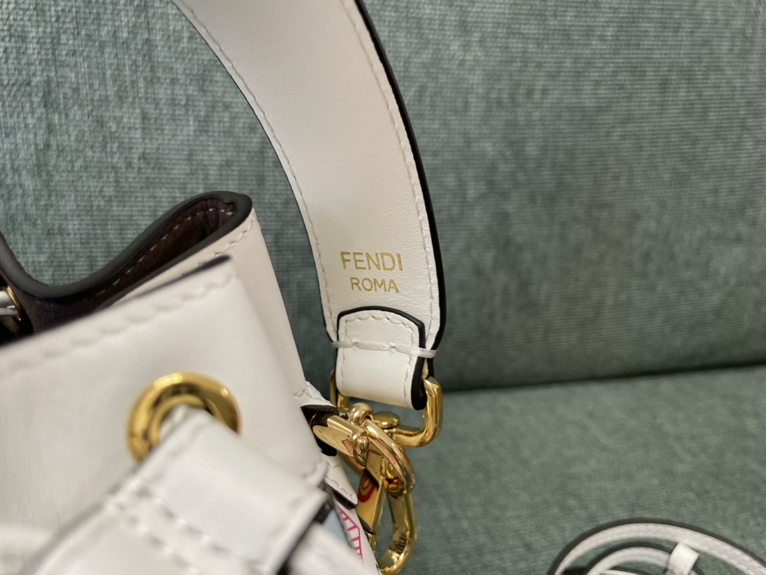 [TOP] FENDI Mon Tresor Calfskin Material Bag  - 18x12x10cm - White