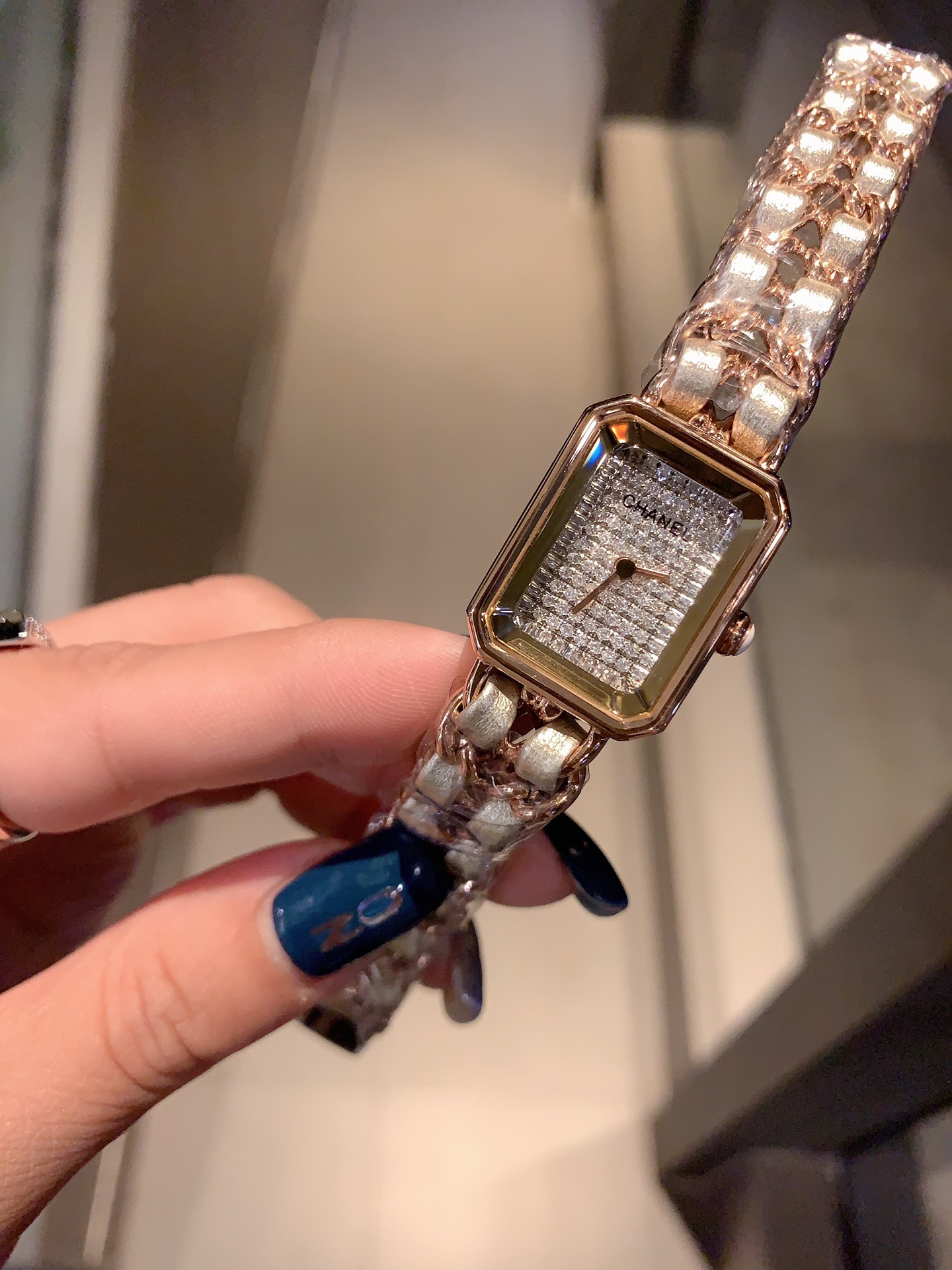 [TOP] CHANEL PREMIÈRE CHAÎNE Watch 21x26 CM