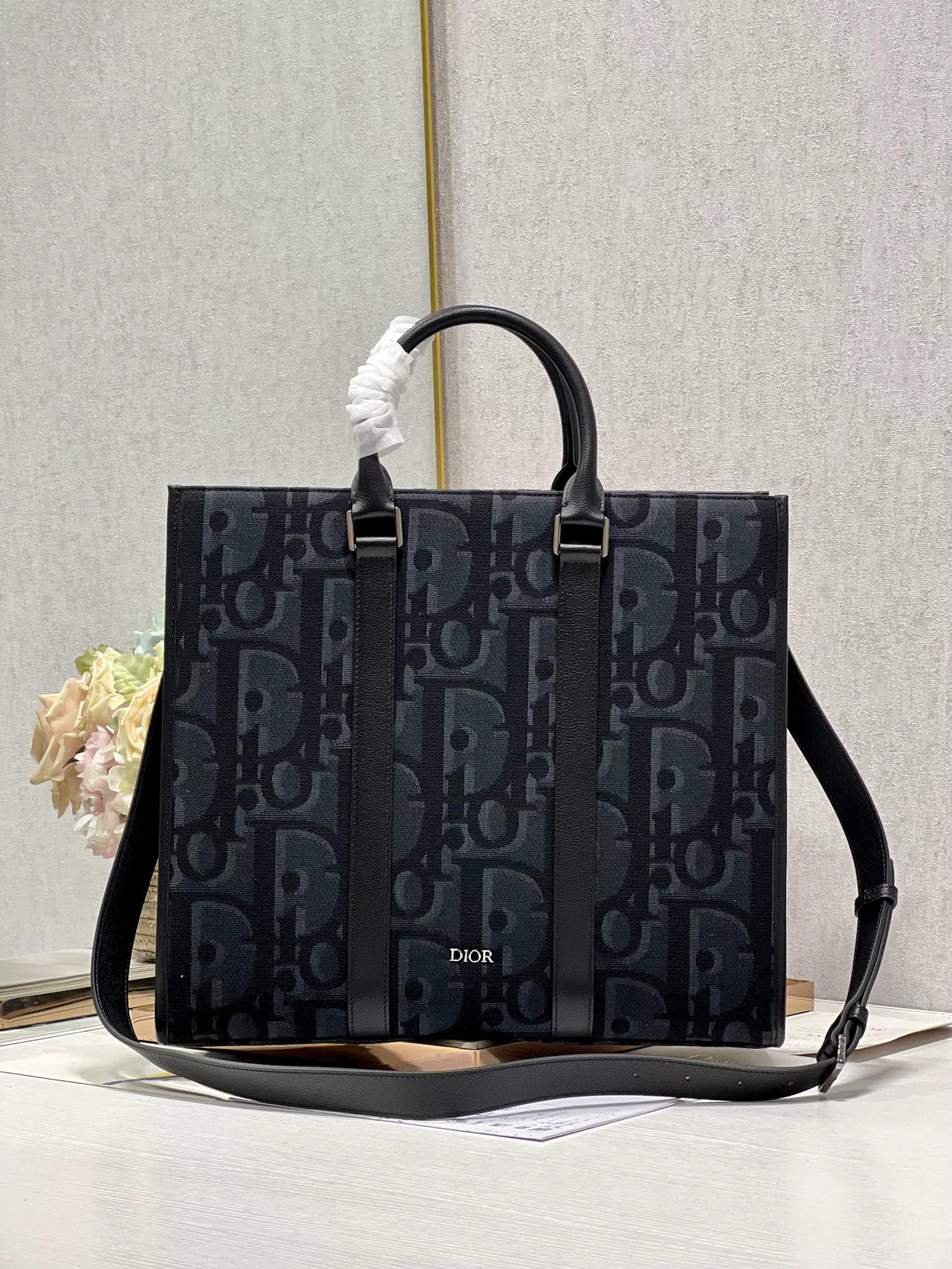 [TOP] Christian Dior Men's East West Handbag - 2 Colors
