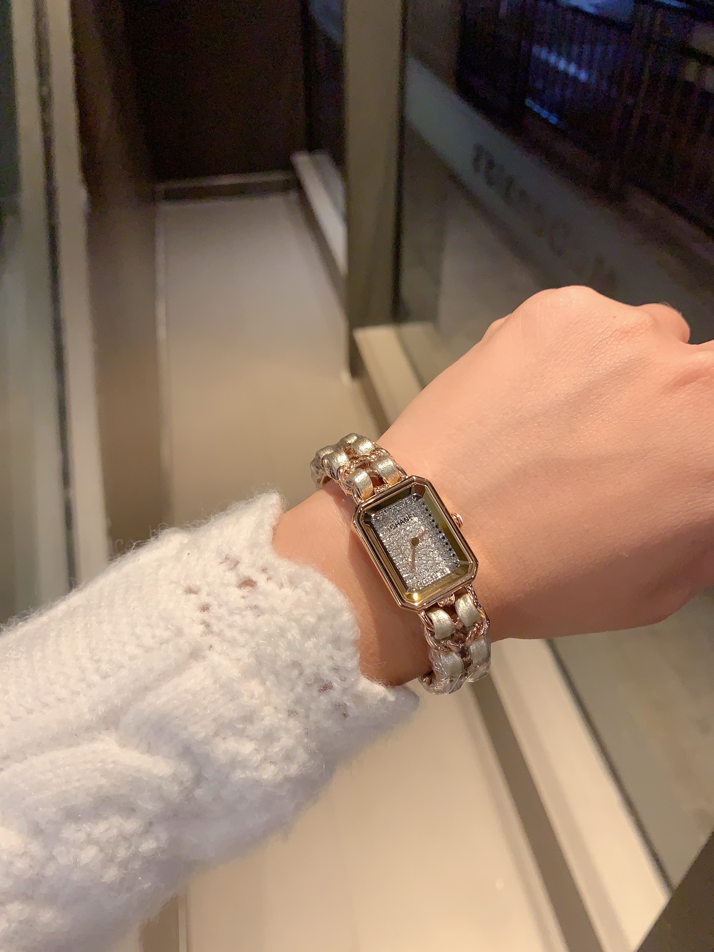 [TOP] CHANEL PREMIÈRE CHAÎNE Watch 21x26 CM