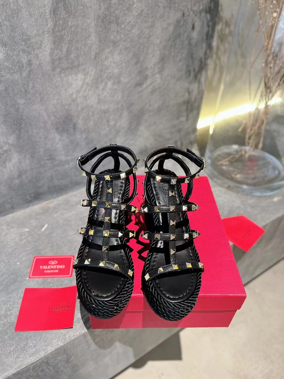 [TOP] VALENTINO Valentine Sandals - 2 Colors