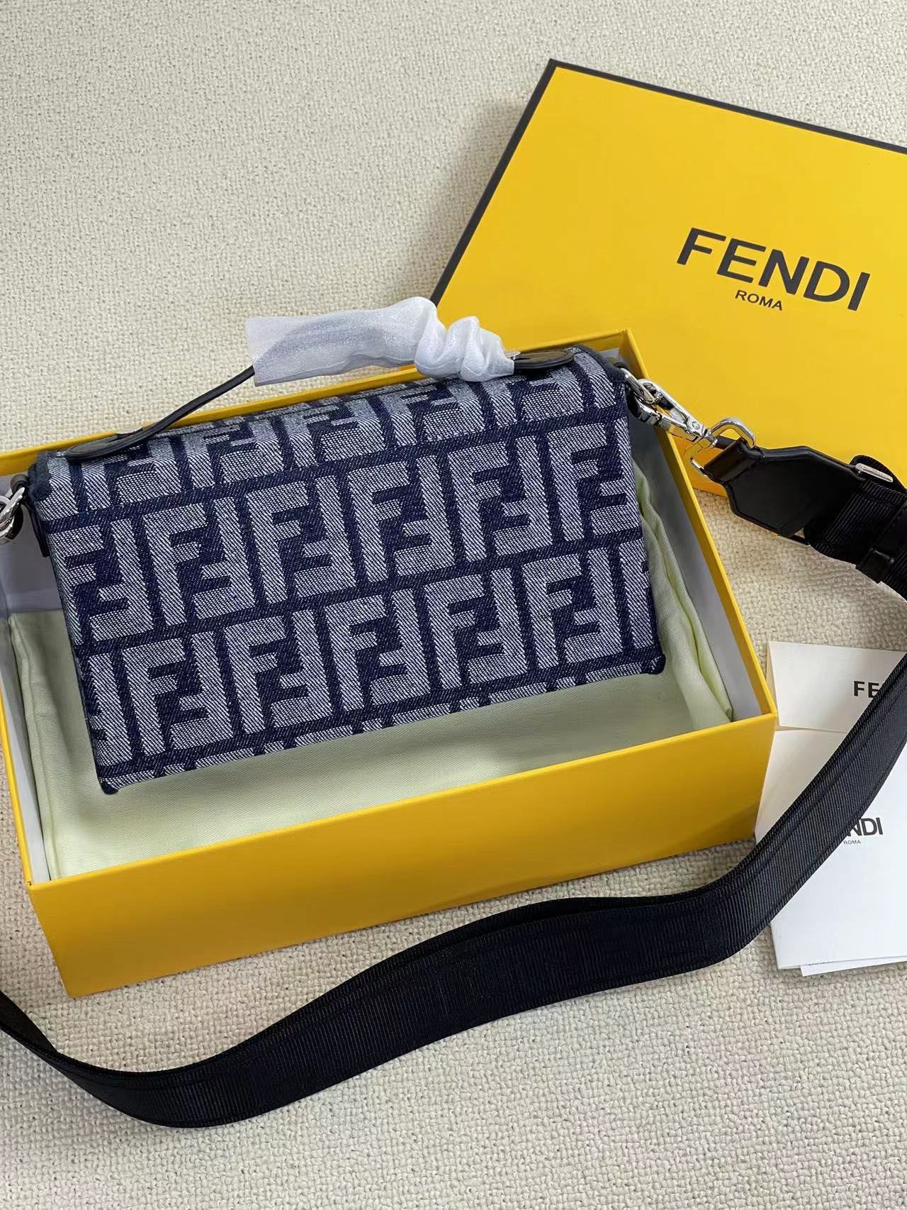 [TOP] FENDI Denim Box Flip Bag 23x6.5x13cm