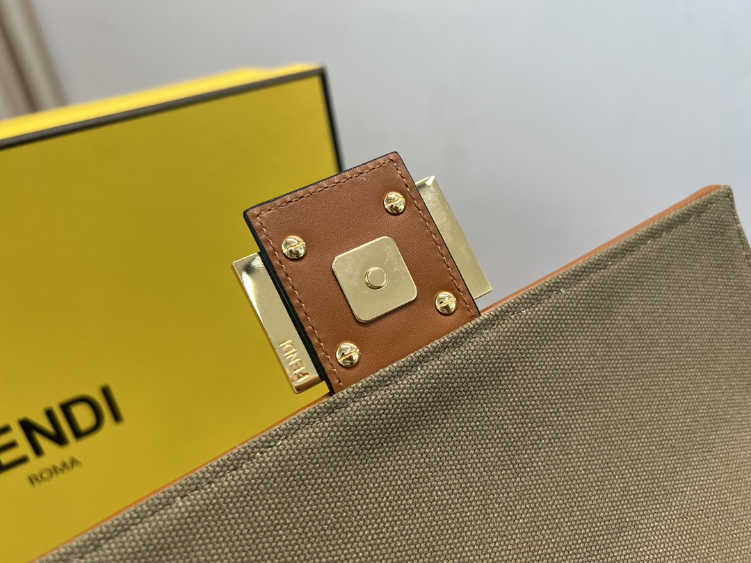 [TOP] FENDI Canvas Baguette Bag - 27x5x15cm