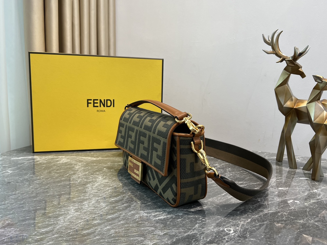 [TOP] FENDI Canvas Baguette Bag - 27x5x15cm