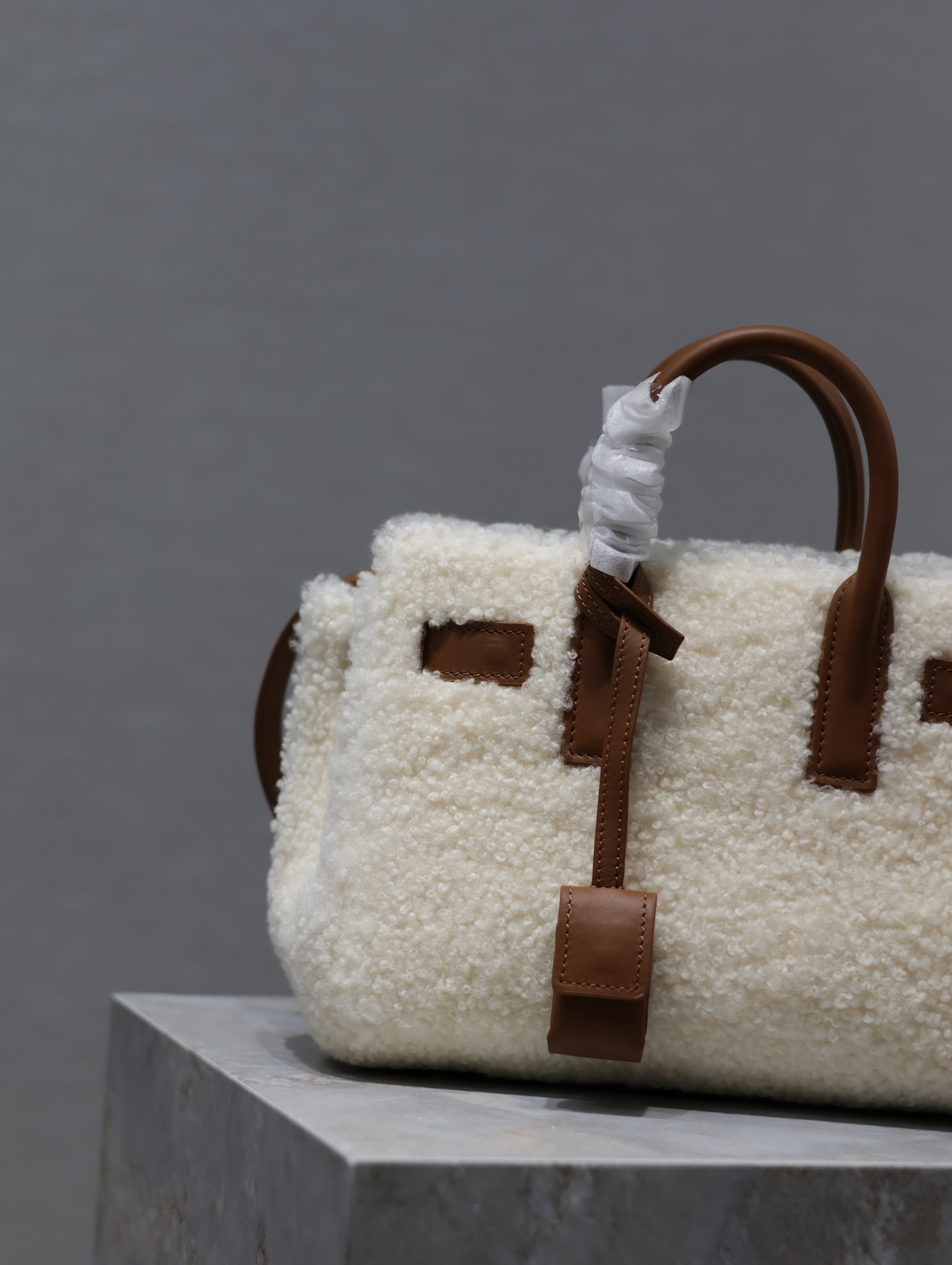 [TOP] Yves Saint Laurent YSL Lamb's Wool Sac De Jour Handbag