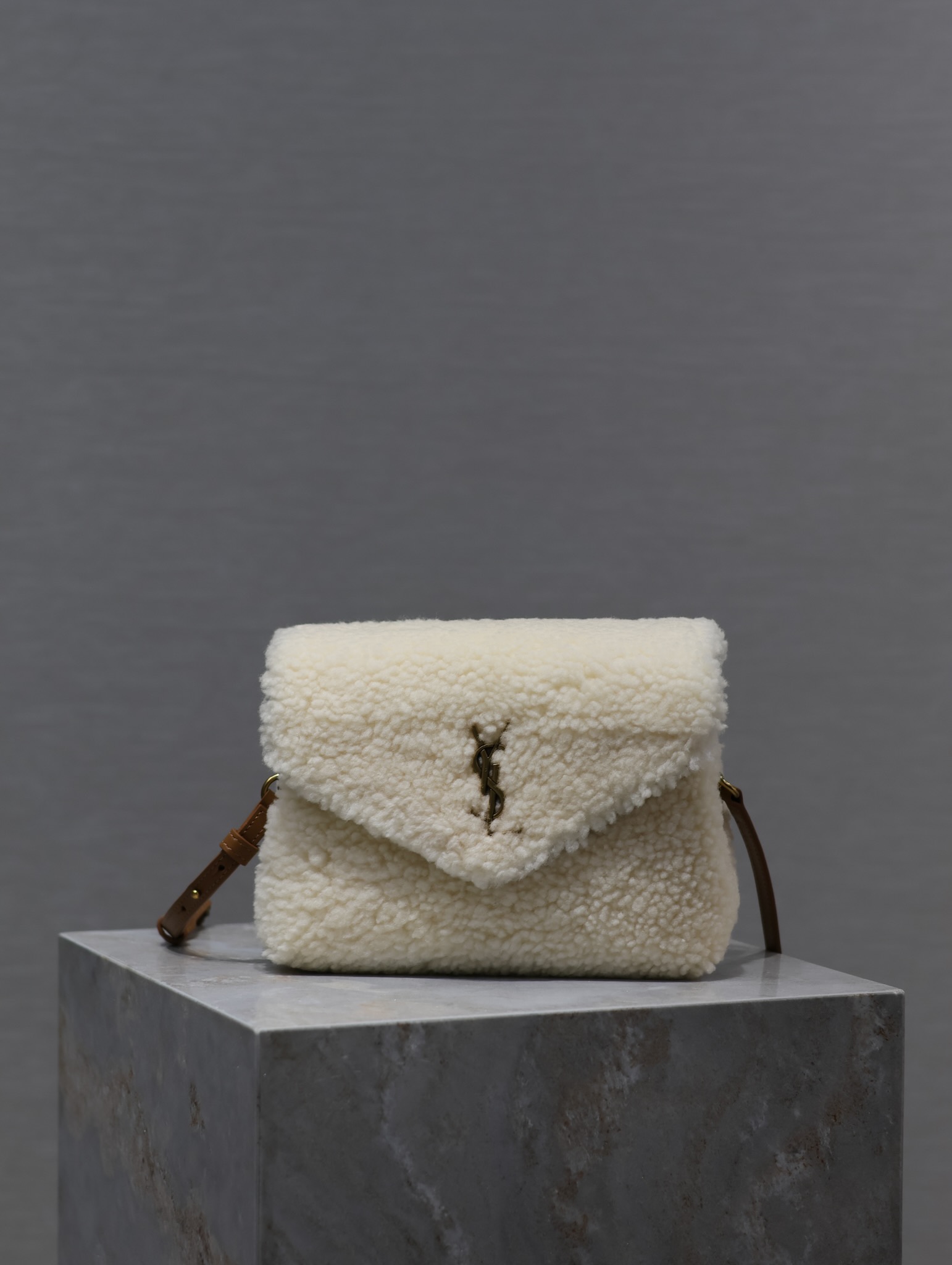 [TOP] Yves Saint Laurent YSL Lamb's Wool LouLou Bags - 3 Sizes
