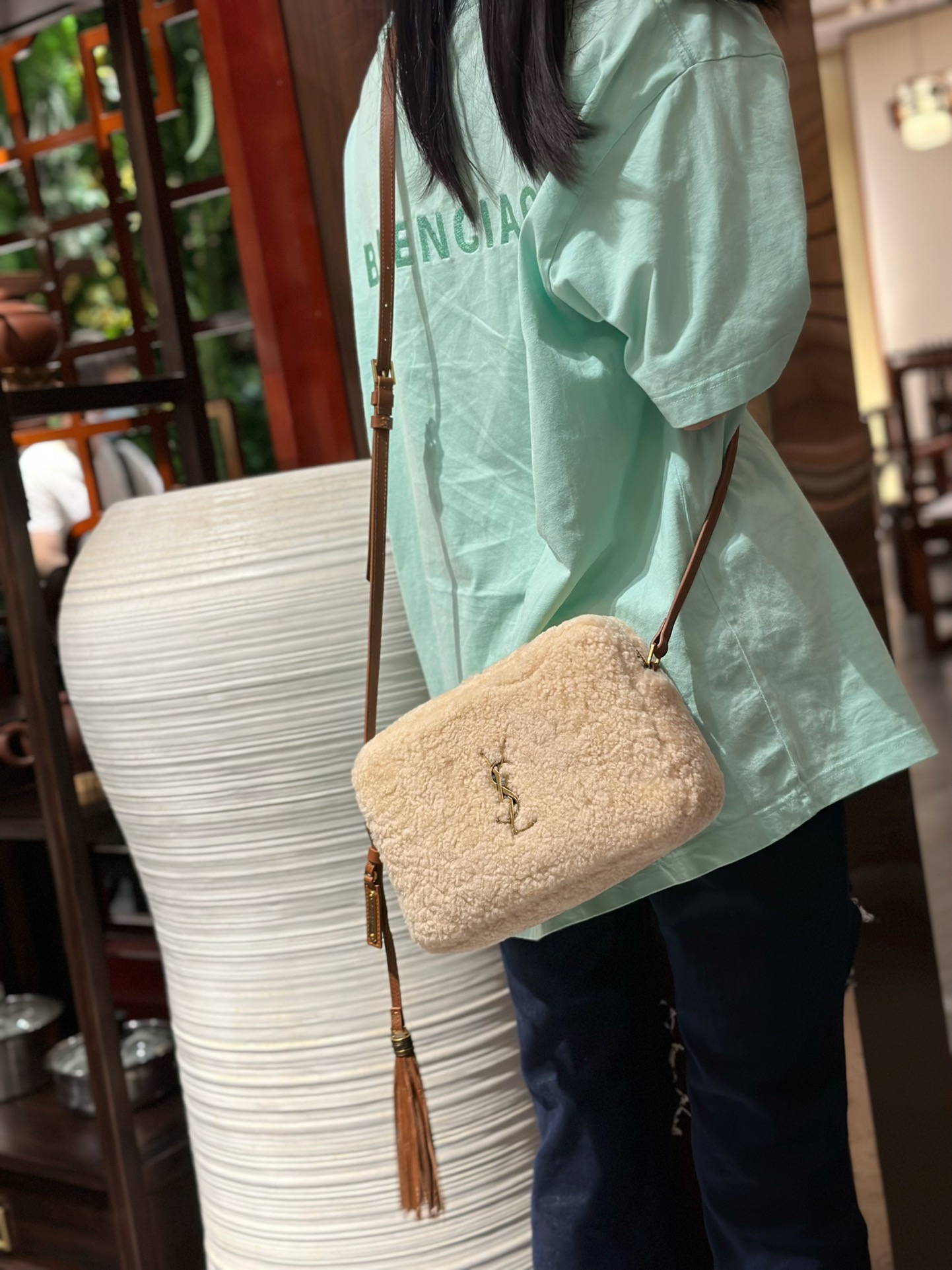 [TOP] Yves Saint Laurent YSL Lamb's Wool Lou Camera Bags - Beige
