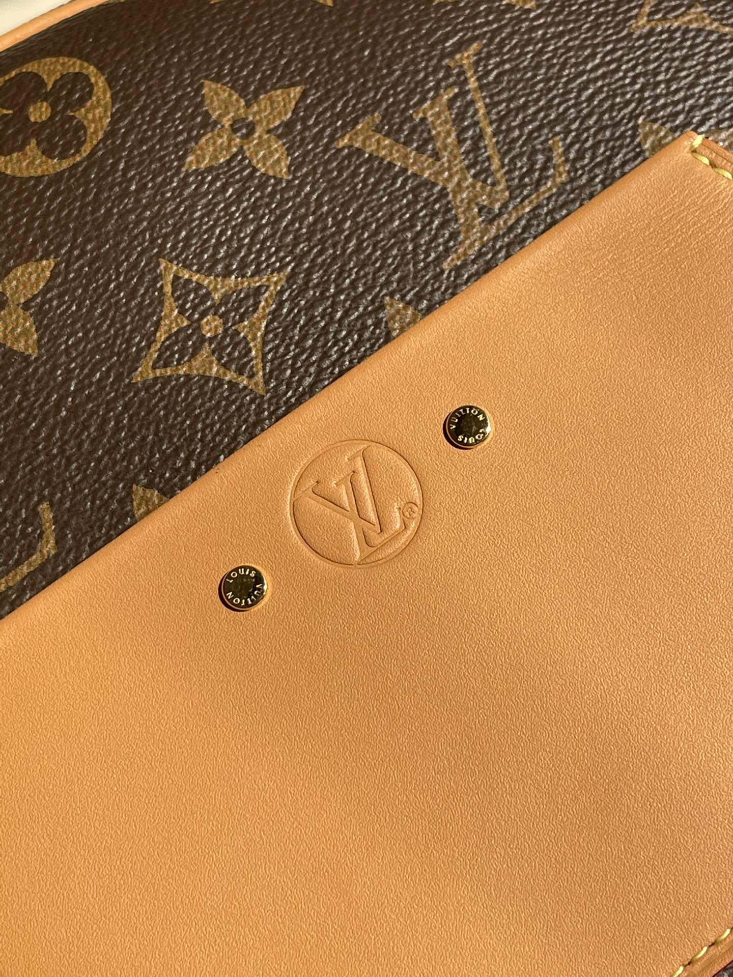 [TOP] Louis Vuitton LV Boite Chapeau Soul Handbag 20X22.5X8CM - Reverse Monogram