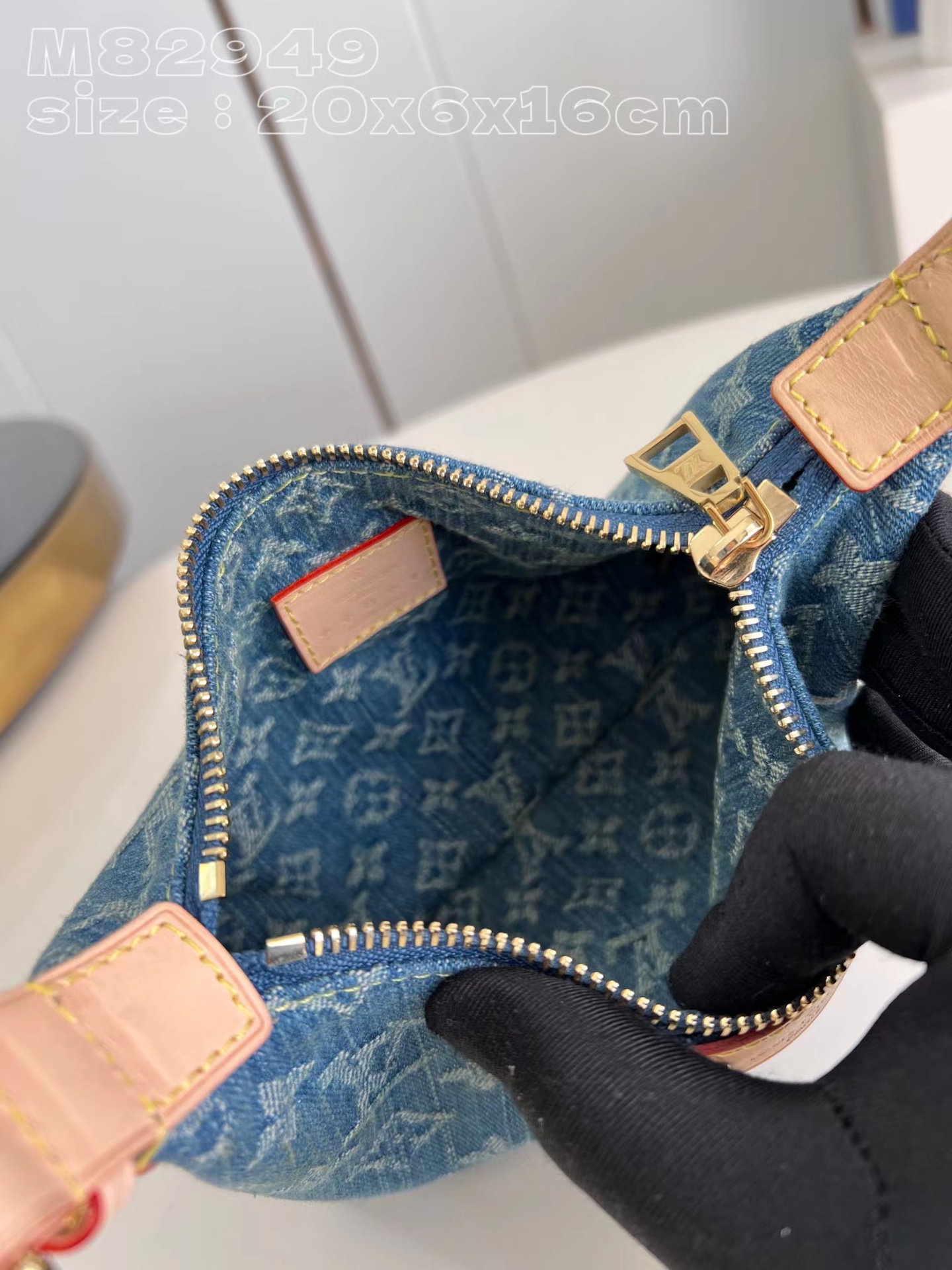 [TOP] Louis Vuitton LV Hills Pochette Handbag 20.5x6x16cm - Denim Blue