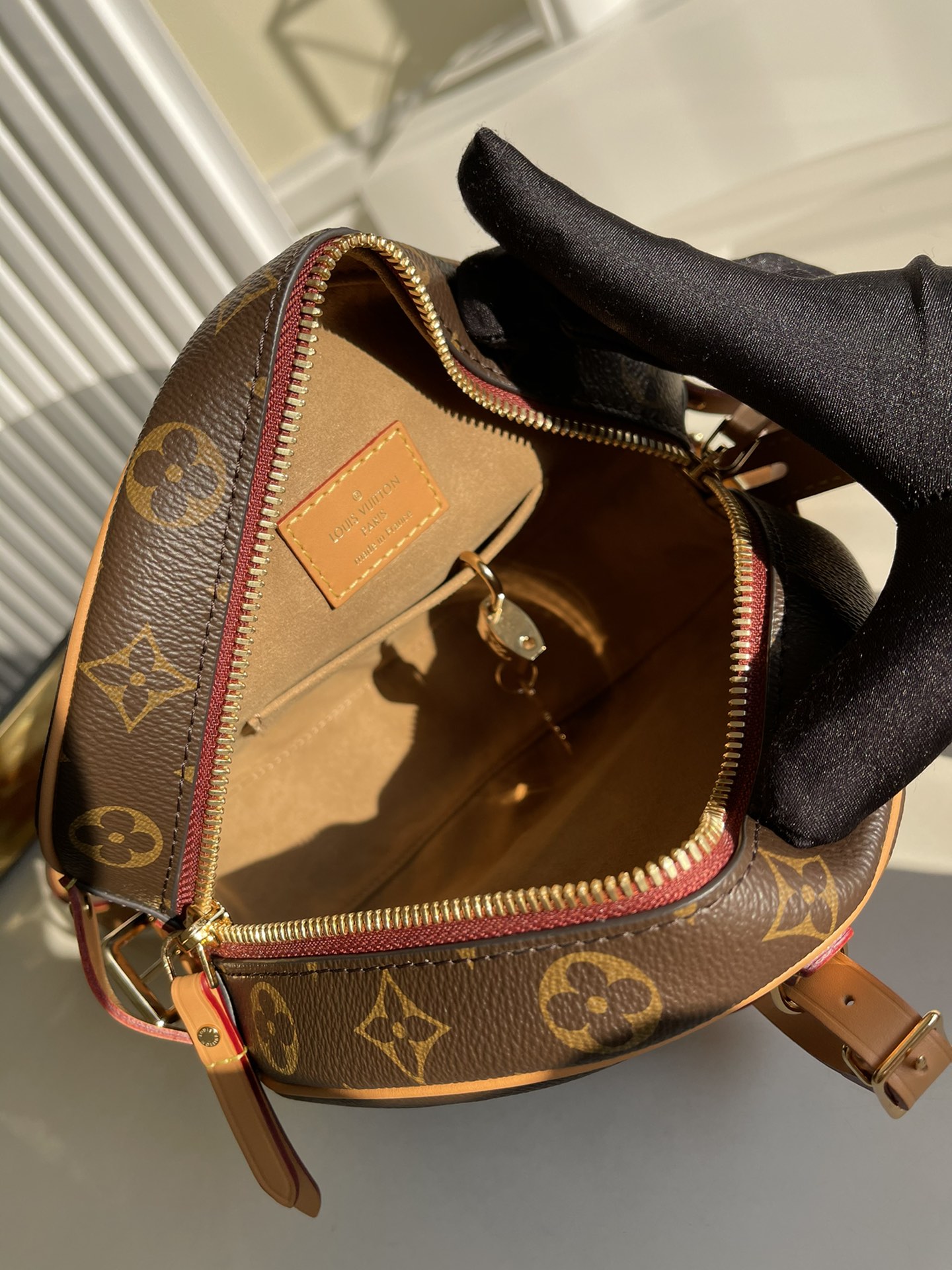 [TOP] Louis Vuitton LV Boite Chapeau Soul Handbag 20X22.5X8CM - Reverse Monogram