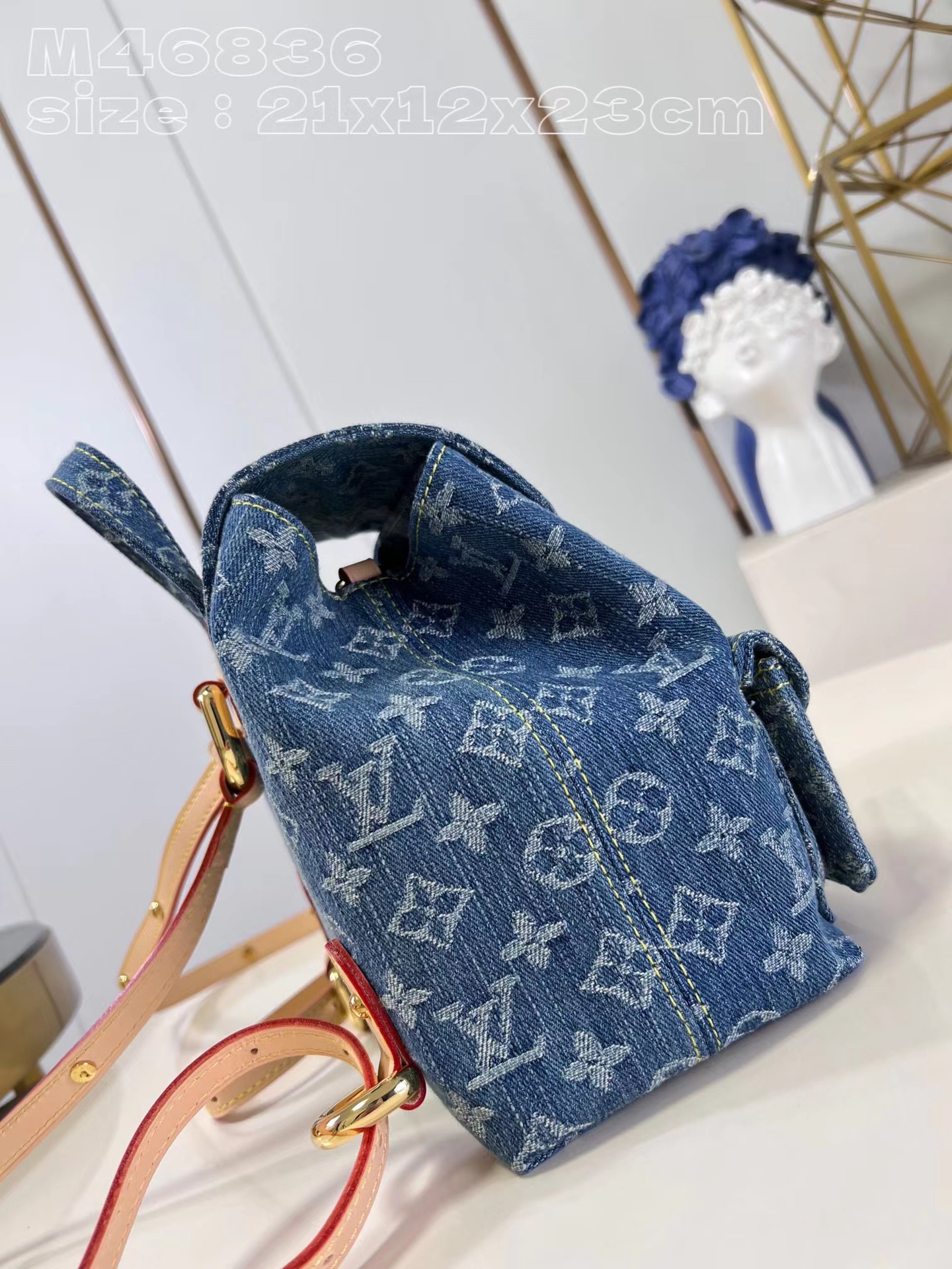 [TOP] Louis Vuitton LV Monogram Denim Canvas Venice Backpack - 21×12×23cm