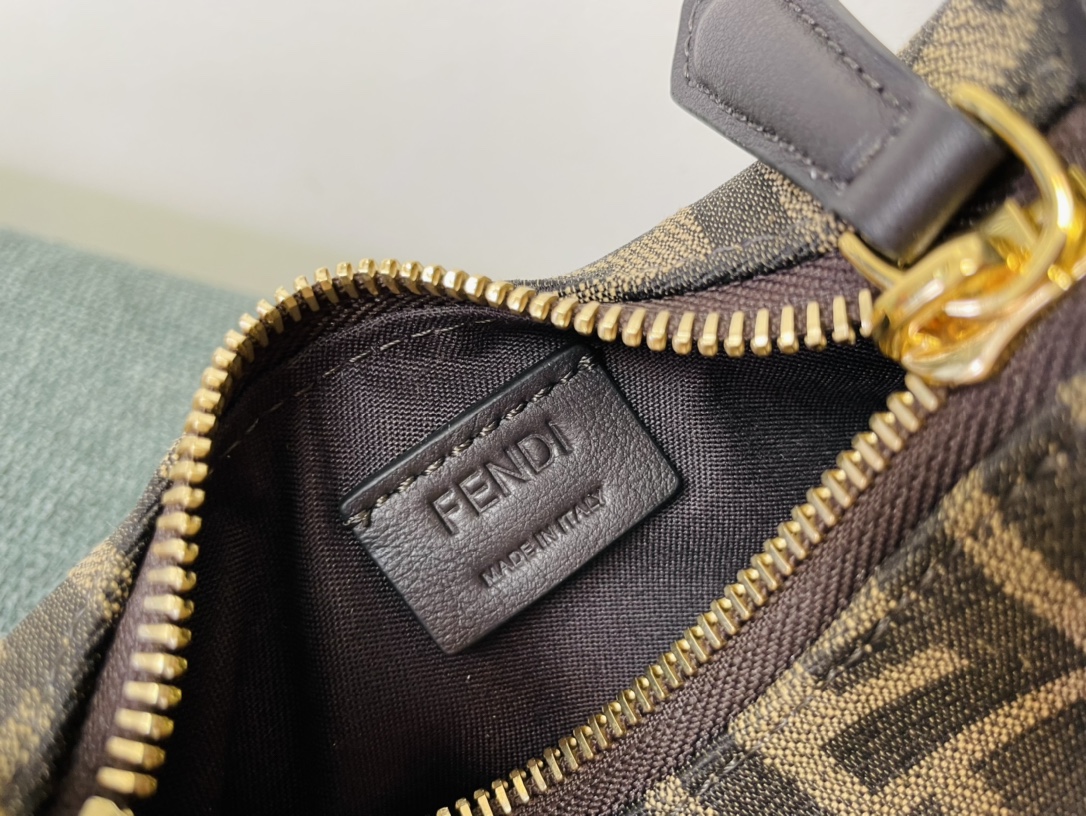 [TOP] FENDI Leather Material Fendigraphy Bags - 2 Sizes - Coffee&GHW