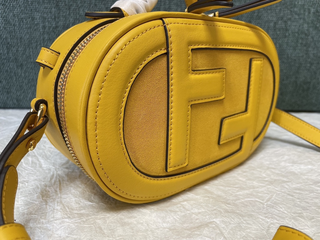 [TOP] FENDI Suede Mini Camera Bag 21x12.5x7cm - Yellow&GHW