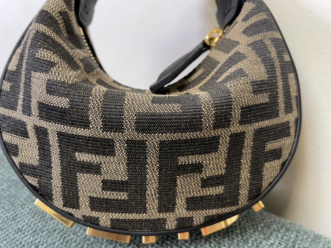 [TOP] FENDI Leather Material Fendigraphy Bags - 2 Sizes - Coffee&GHW