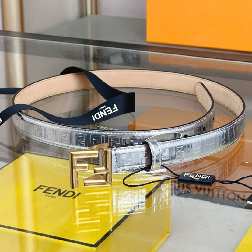 [TOP] FENDI Leather Embossed Waistband - Silvery - 2CM