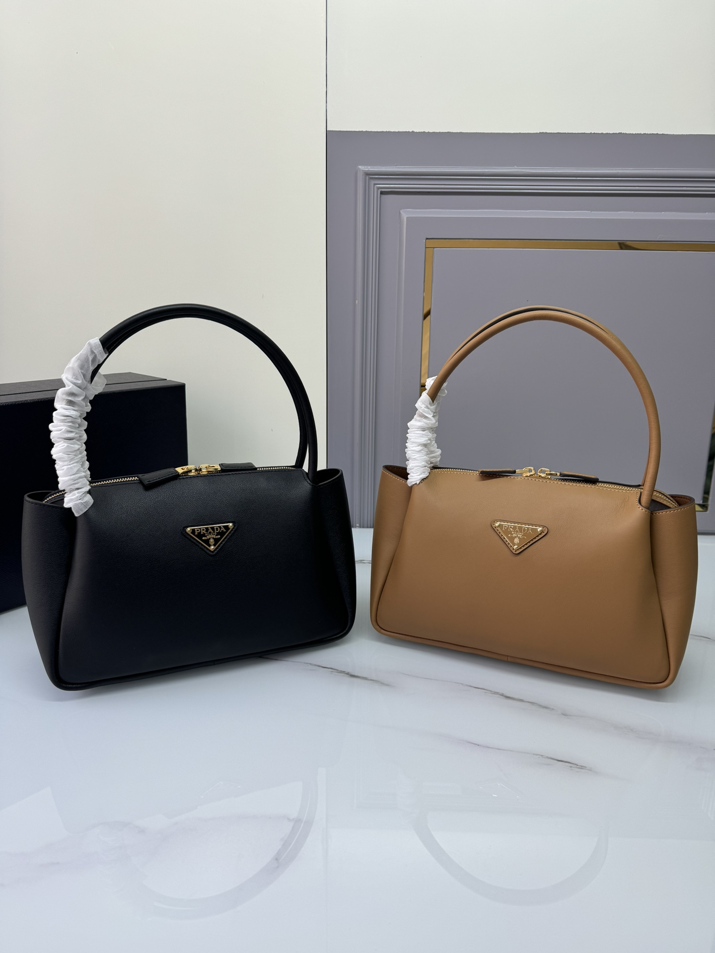 [Top] PRADA Bag Calfskin with Lambskin Interior 28x18x11cm - 2 Color