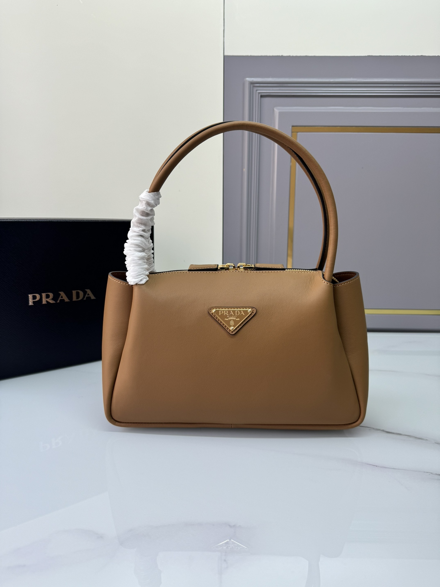 [Top] PRADA Bag Calfskin with Lambskin Interior 28x18x11cm - 2 Color