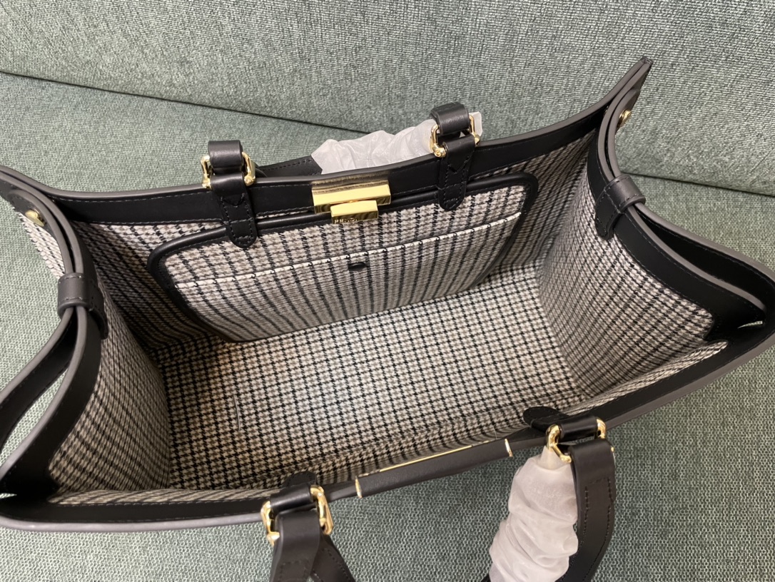 [TOP] FENDI Thousand Bird Checkered Sheepskin Material Peekaboo X-Tote Bags - 41x16x29.5cm - GHW&Apricot