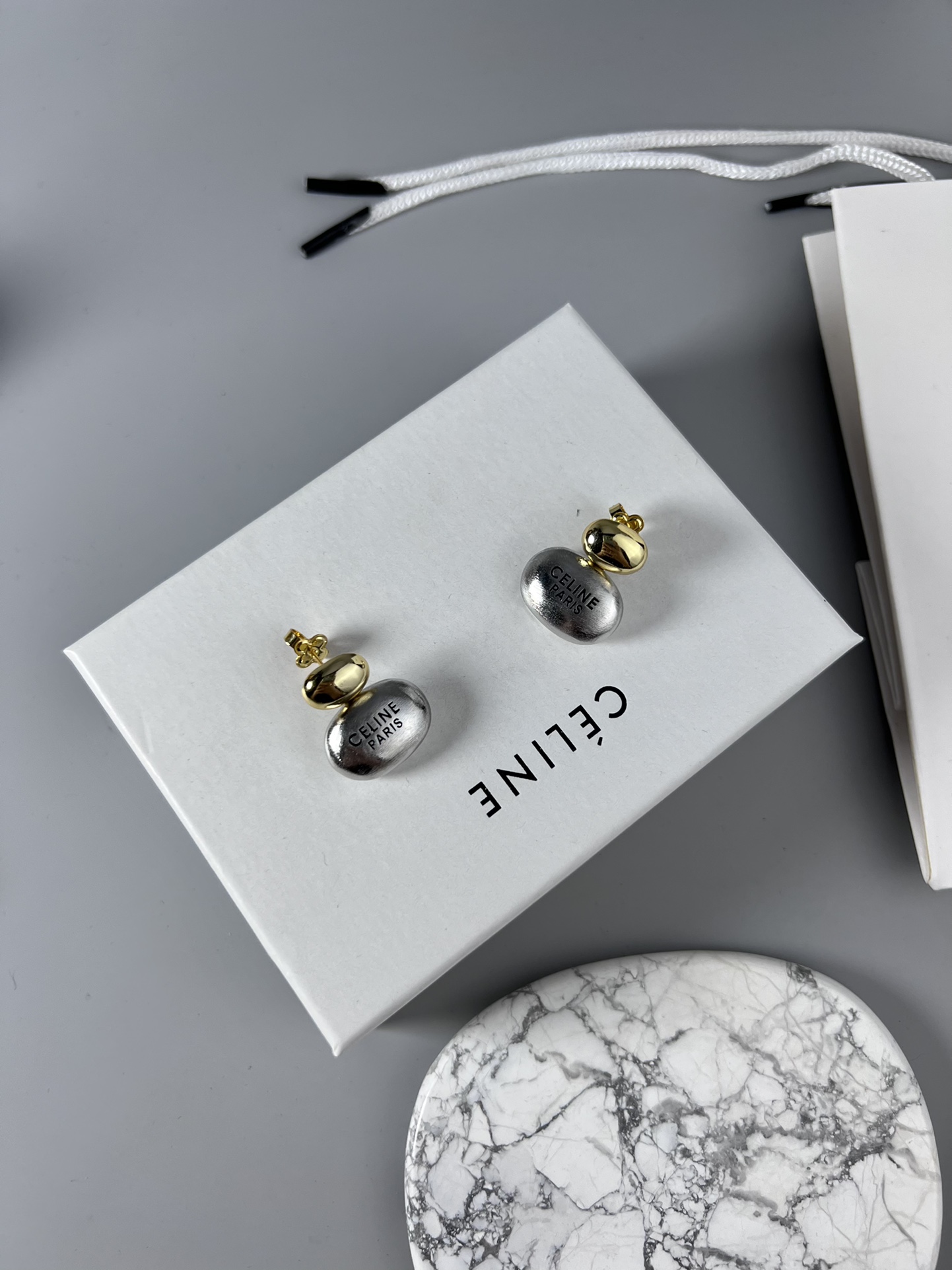 [TOP] CELINE Two-color Beans Earrings