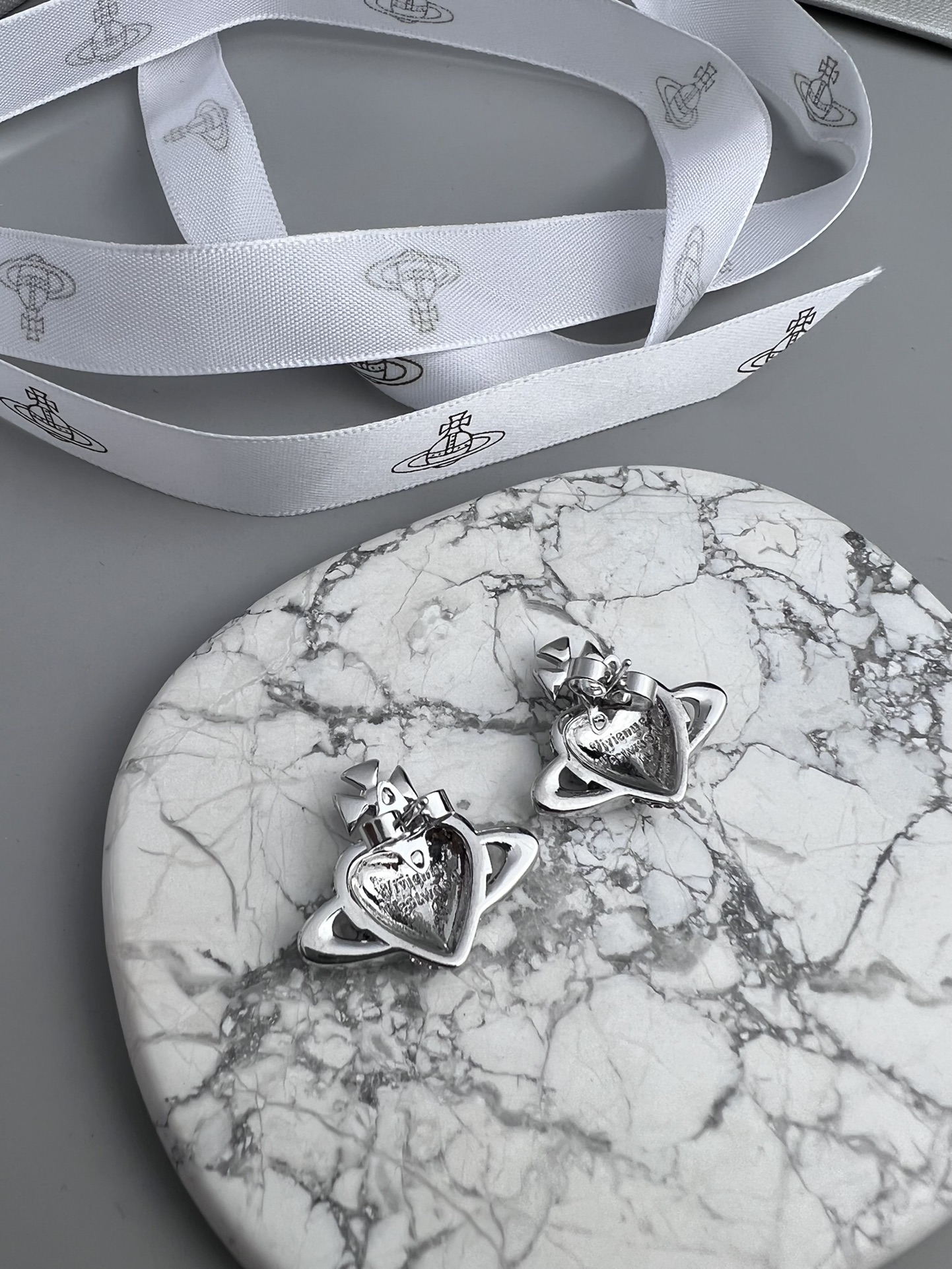 [TOP] Vivienne Westwood Heart Earrings - Silver