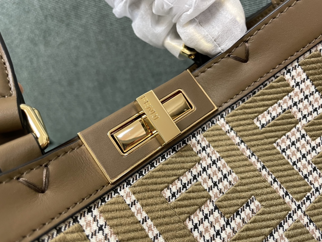 [TOP] FENDI Thousand Bird Checkered Sheepskin Material Peekaboo X-Tote Bags - 41x16x29.5cm - GHW&Apricot