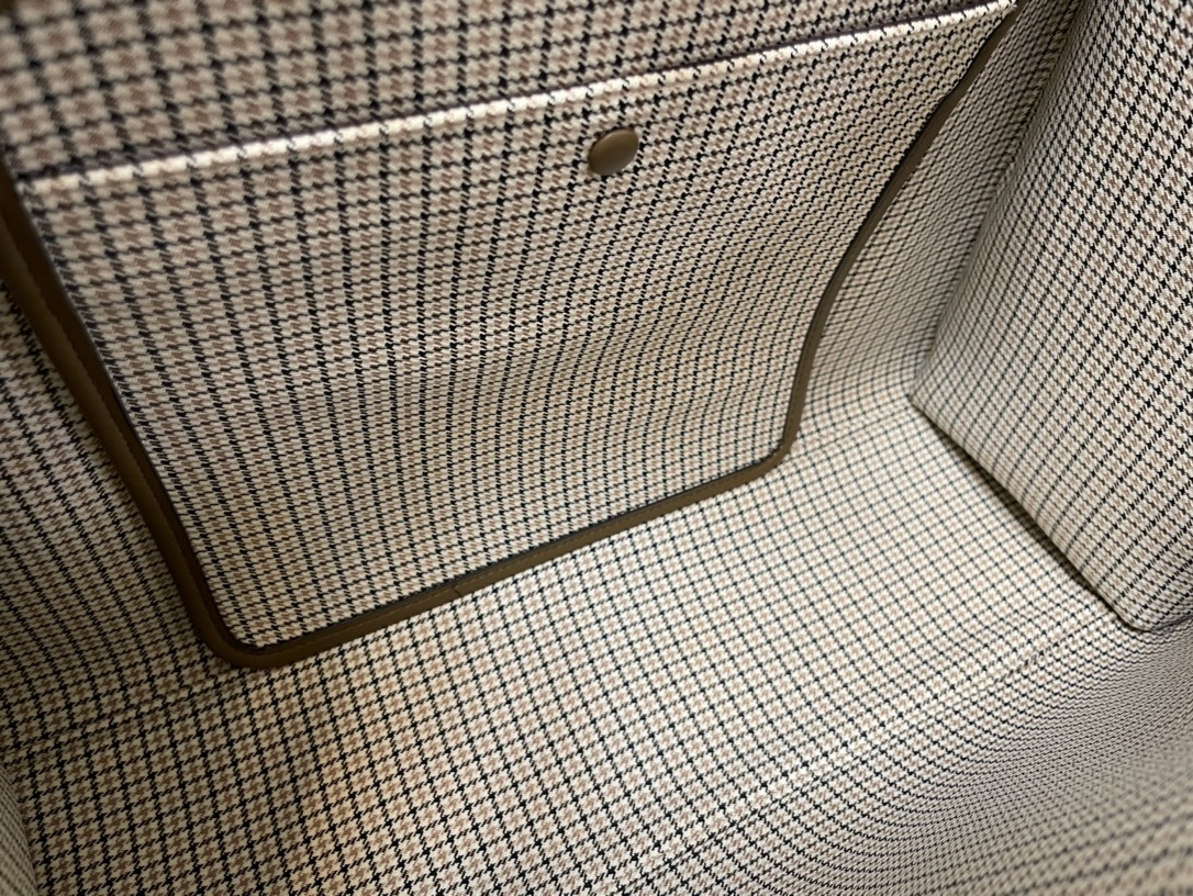 [TOP] FENDI Thousand Bird Checkered Sheepskin Material Peekaboo X-Tote Bags - 41x16x29.5cm - GHW&Apricot