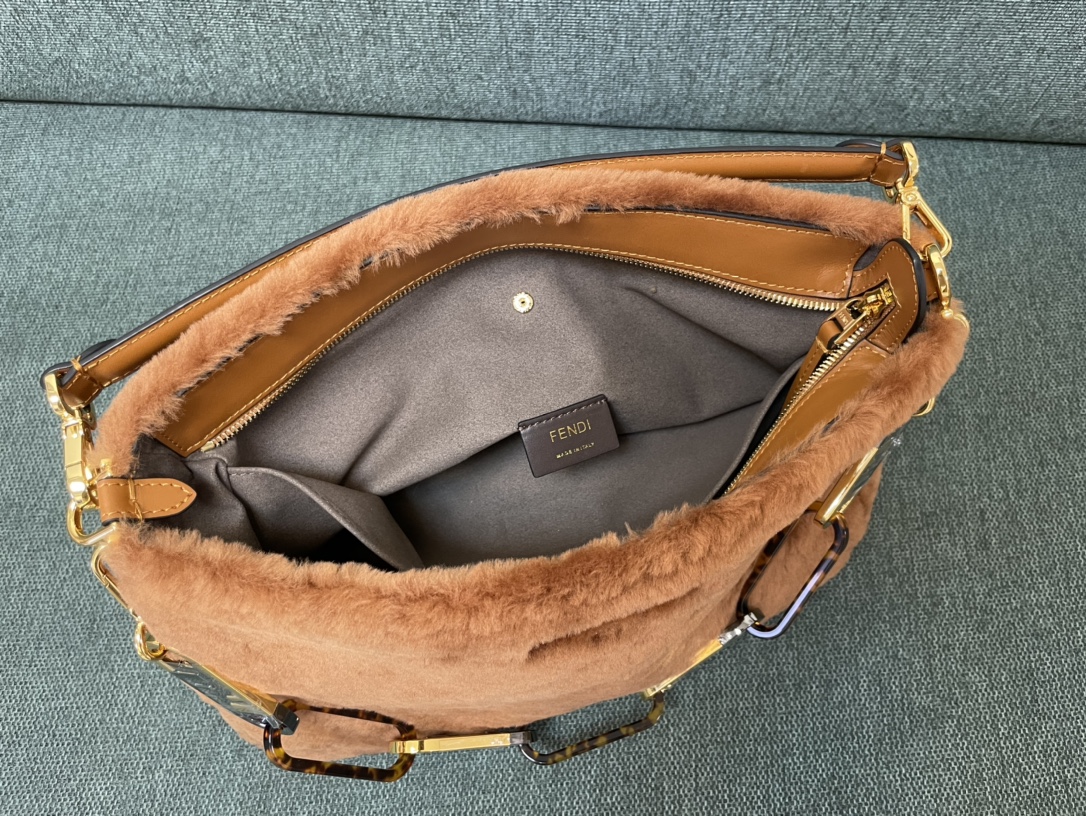 [TOP] FENDI Wool Fendi O'Lock Bags 36x16x26cm - Brown