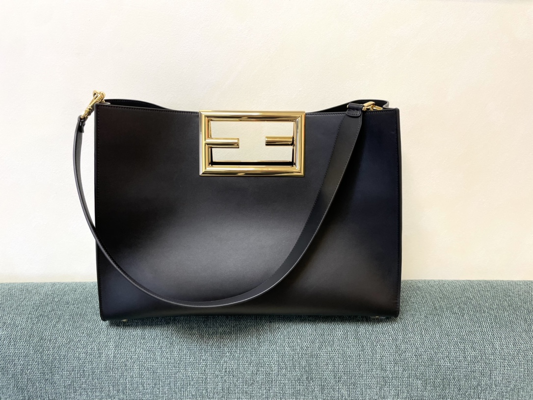 [TOP] FENDI Double F Buckle, Cowhide Material Bags - 2 Sizes - Black&GHW