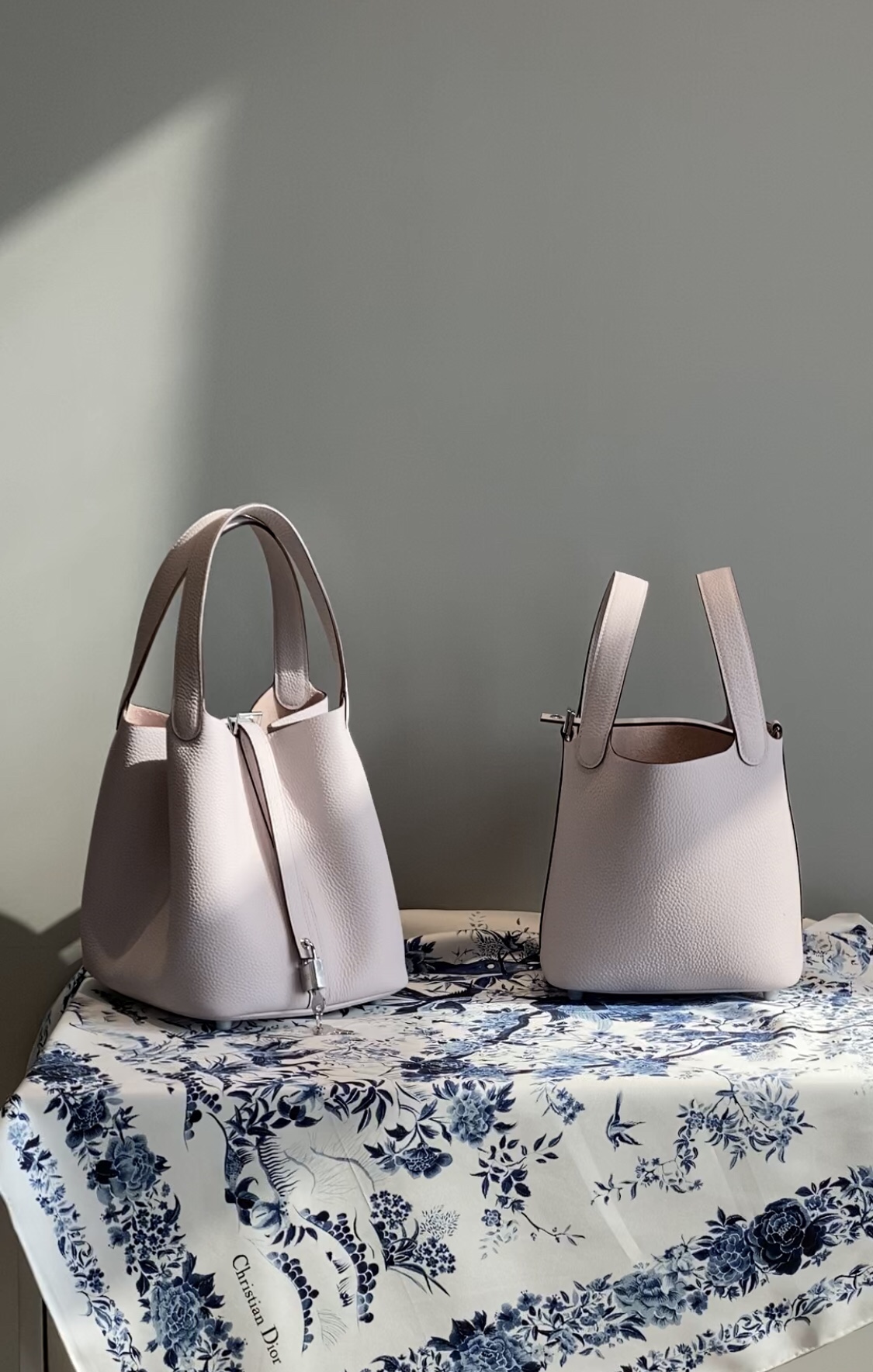 [TOP] HERMES Cowhide Picotin Lock Bags 18cm/22cm - 2 Sizes - Ultraviolet&SHW