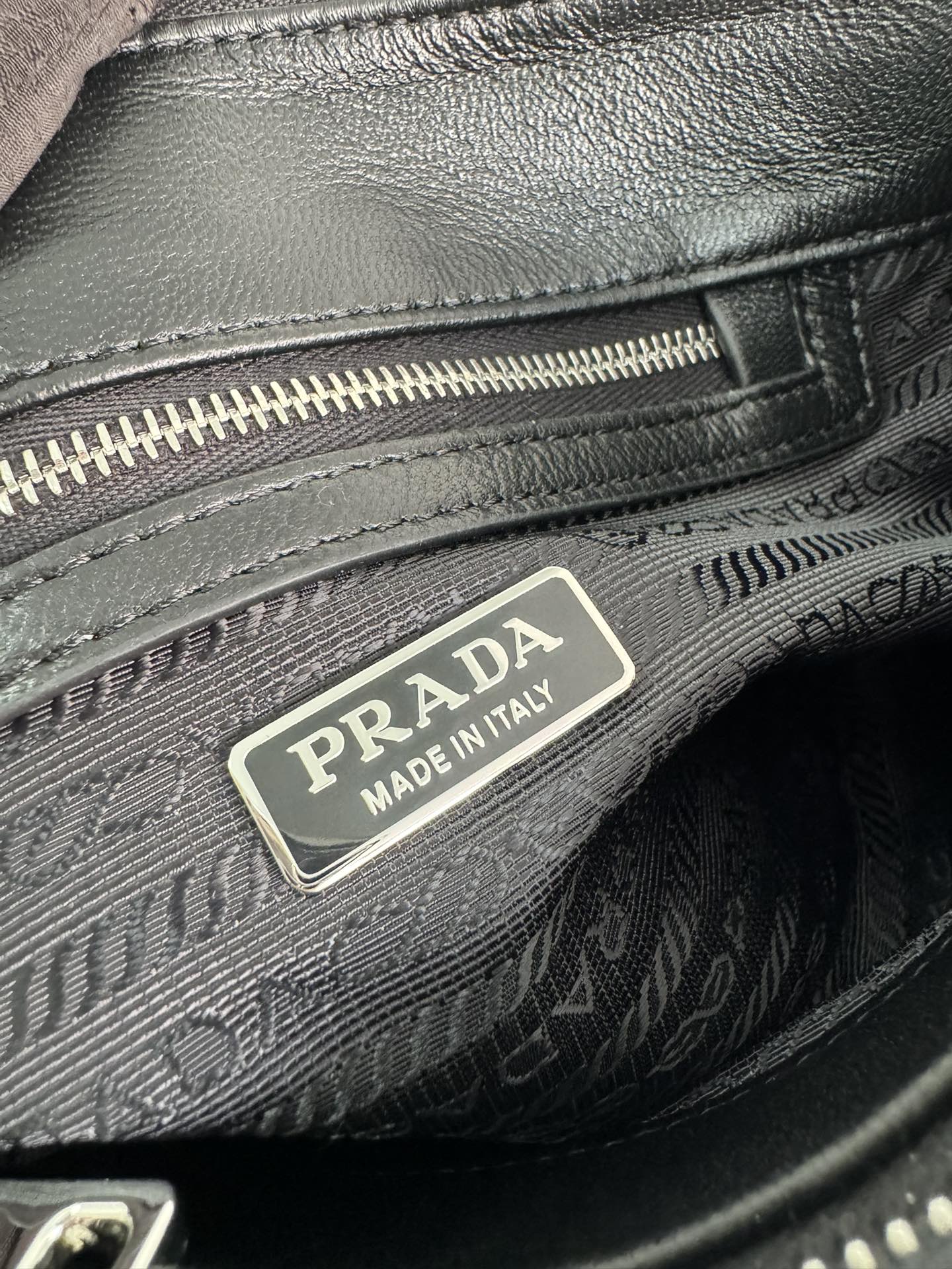 [TOP] PRADA Galleria Bag Crystal Mini 20x15.5x9.5cm - Black