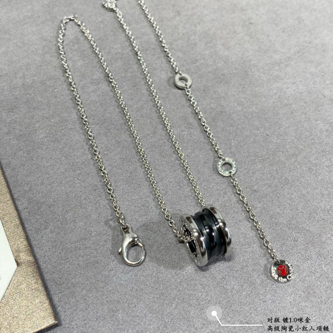 [TOP] BVLGARI Little Red Man Black Ceramic Necklace - Sillver
