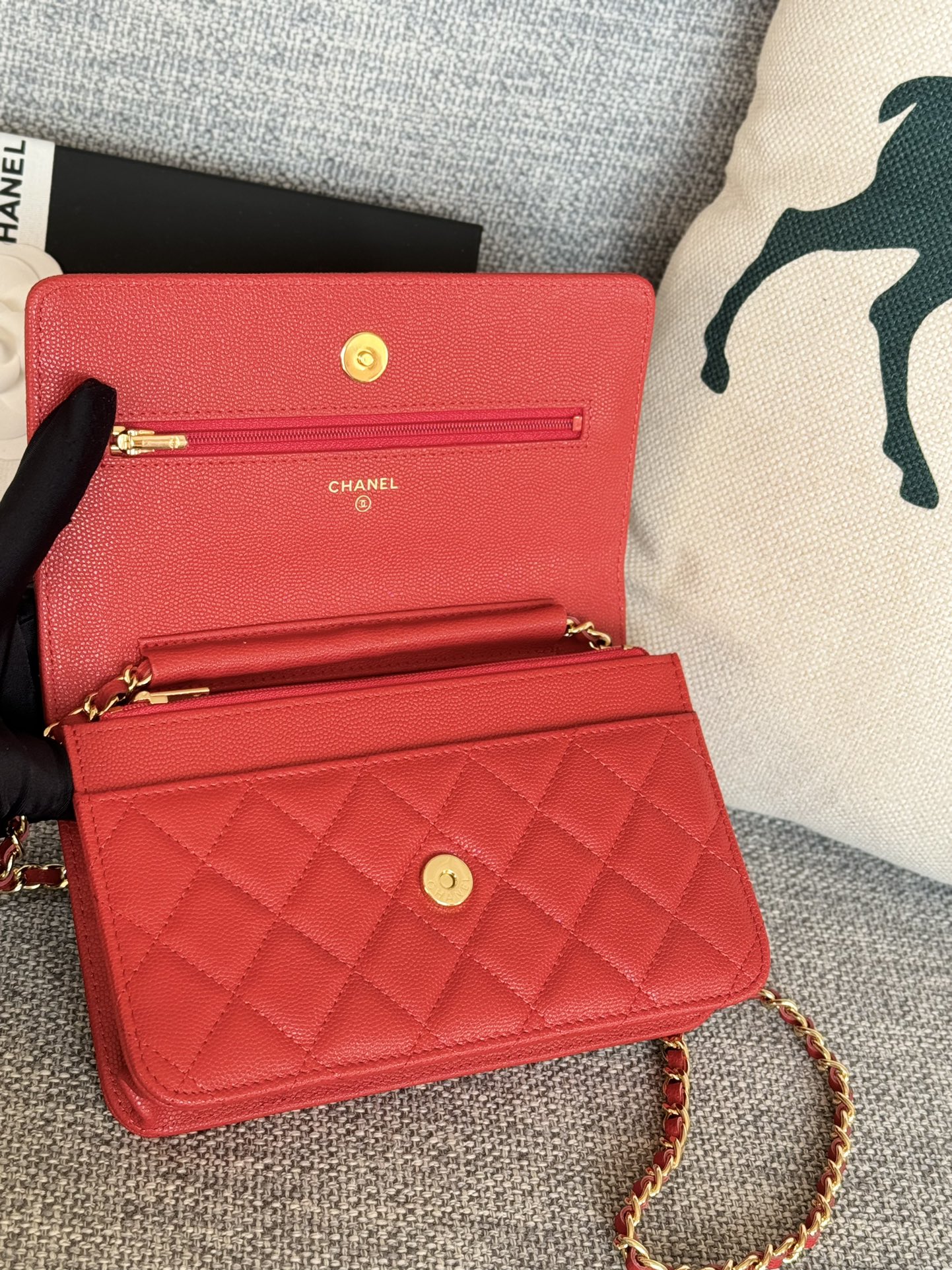 [TOP] CHANEL WOC Bag Caviar Leather 19CM - Red&GHW