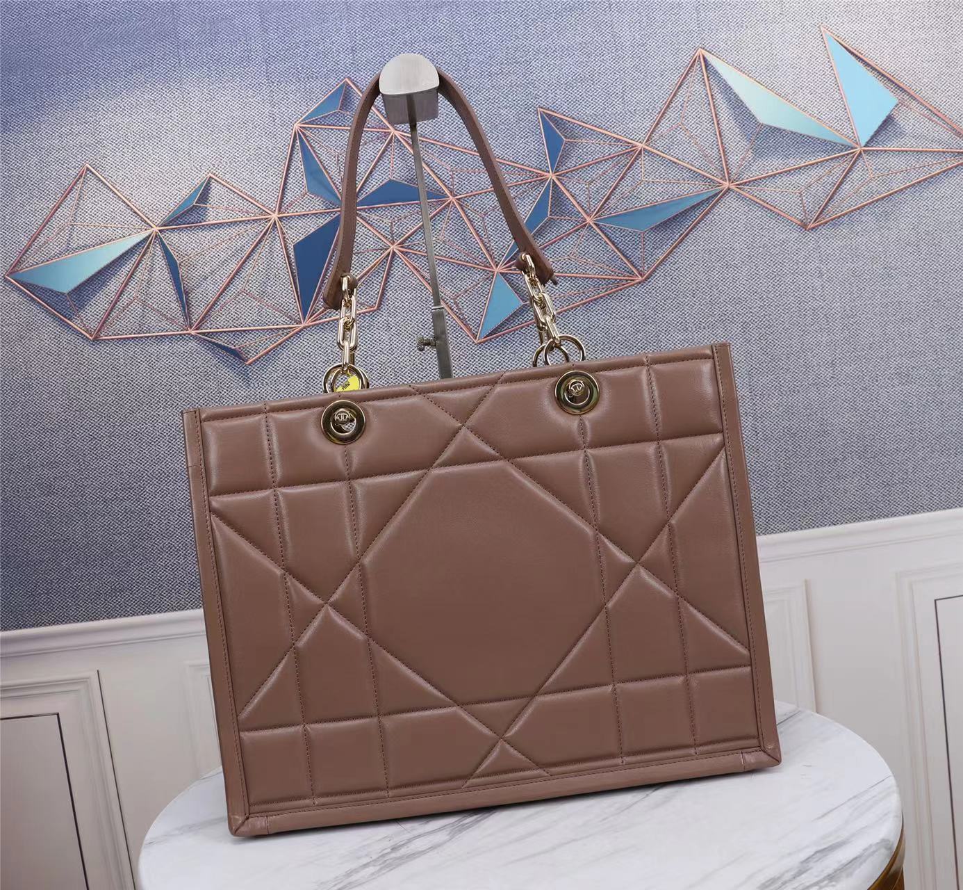 [TOP] Christian Dior Medium Cowhide Leather Handbag 36.5x28x17.5cm - Brown&GHW