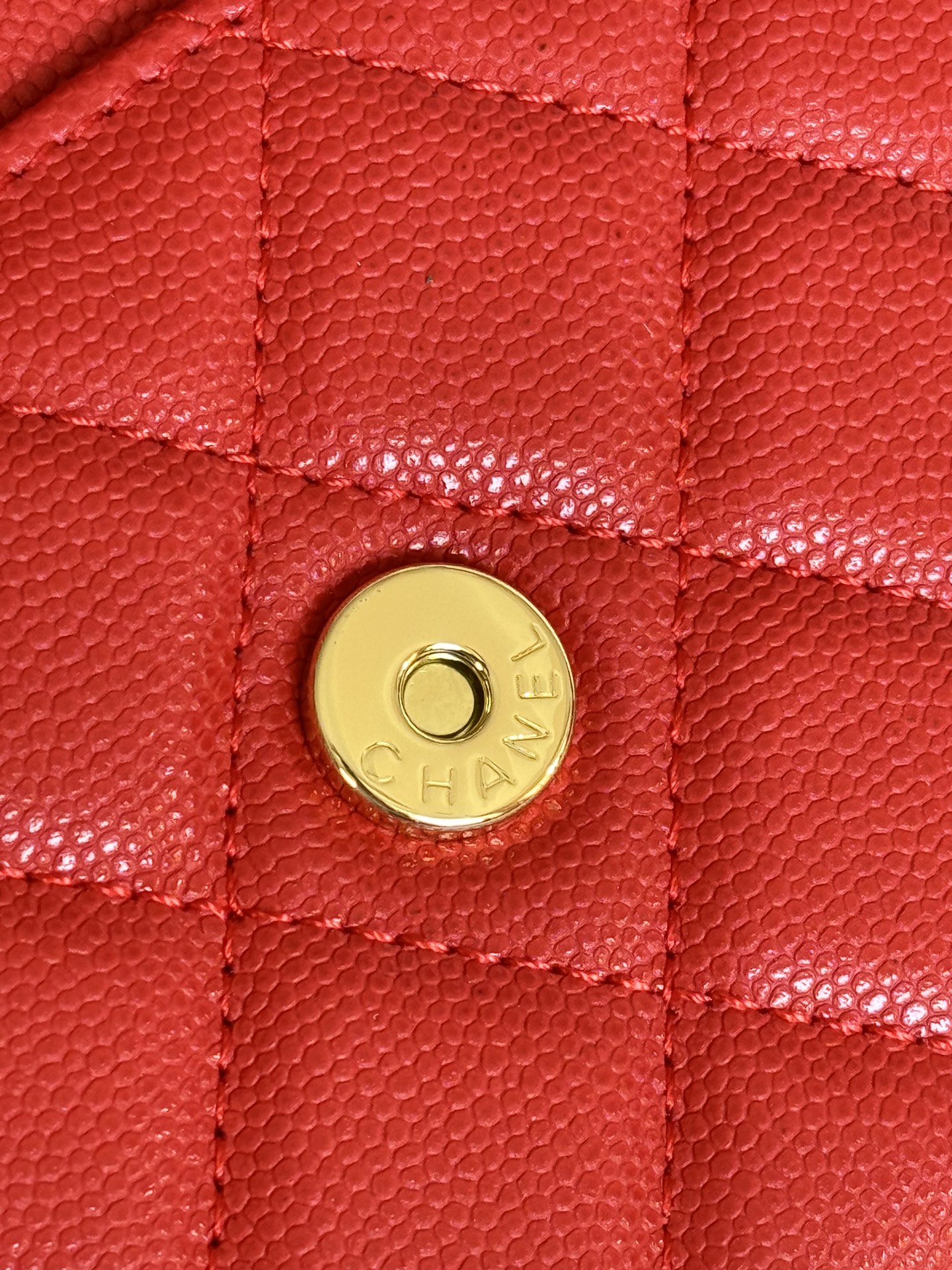 [TOP] CHANEL WOC Bag Caviar Leather 19CM - Red&GHW