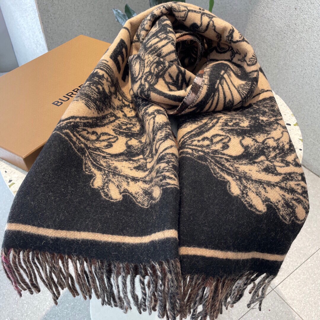 [TOP] BURBERRY War Horse Knight Reversible Shawl Scarf 50 x 210 cm - Brown