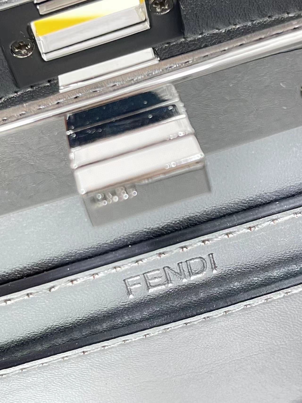 [TOP]FENDI Diamond Peekaboo Bag 23×18×11CM - SHW