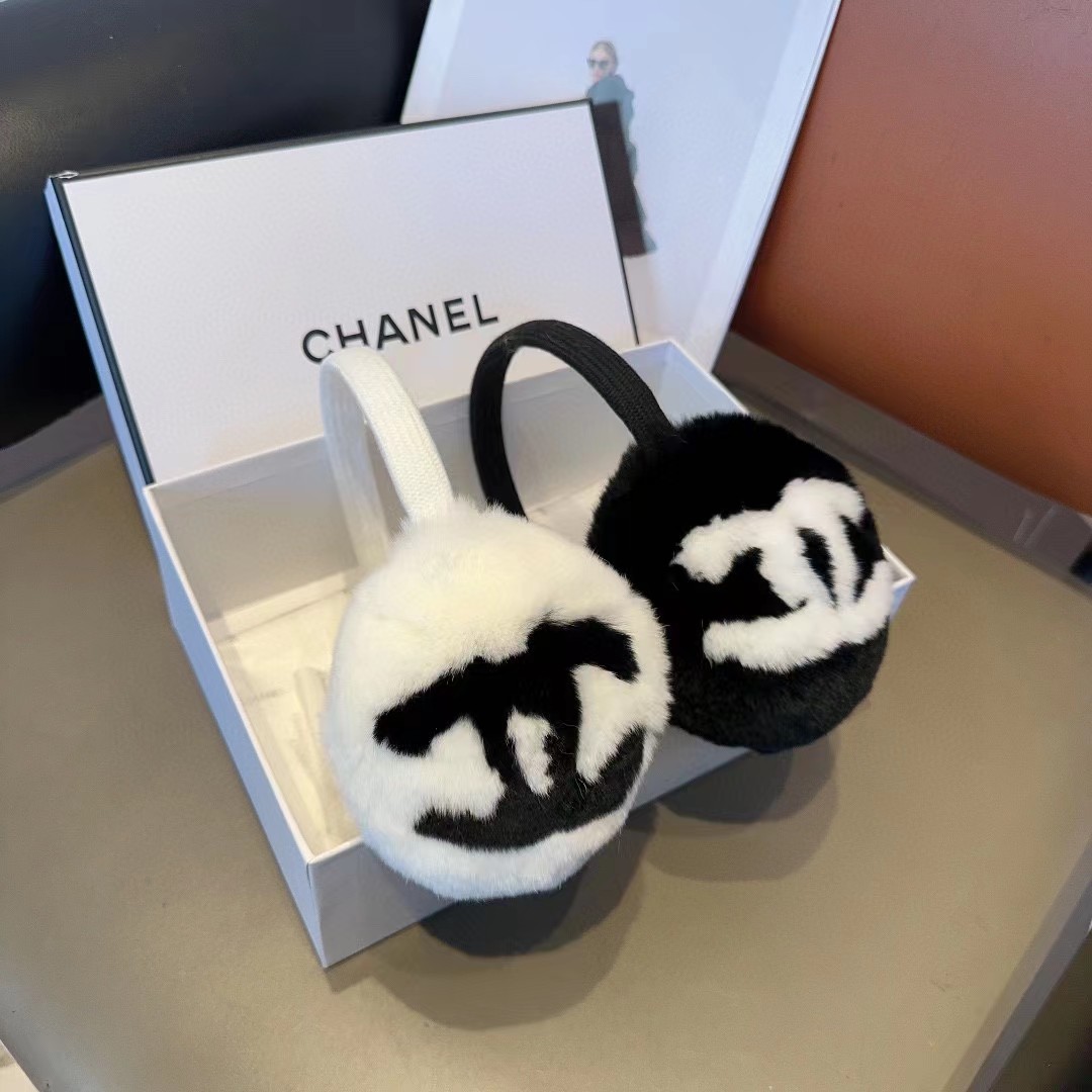[TOP] CHANEL The Latest Ear Muffs - Black&White