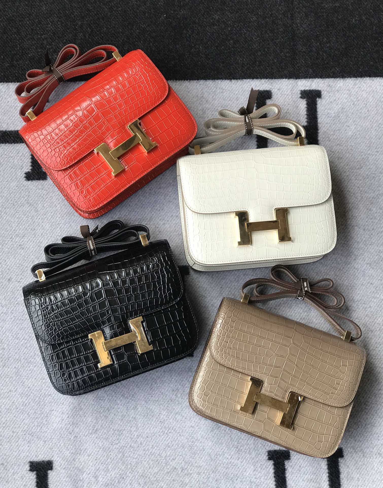 [TOP] HERMES Cowhide Embossing Constance Bags 18CM/23CM - 9 Colors - GHW