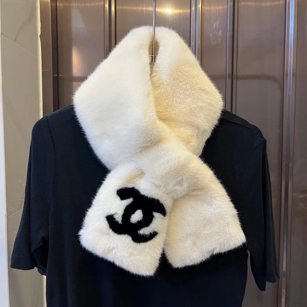 [TOP] CHANEL Cashmere Scarves 90 cm