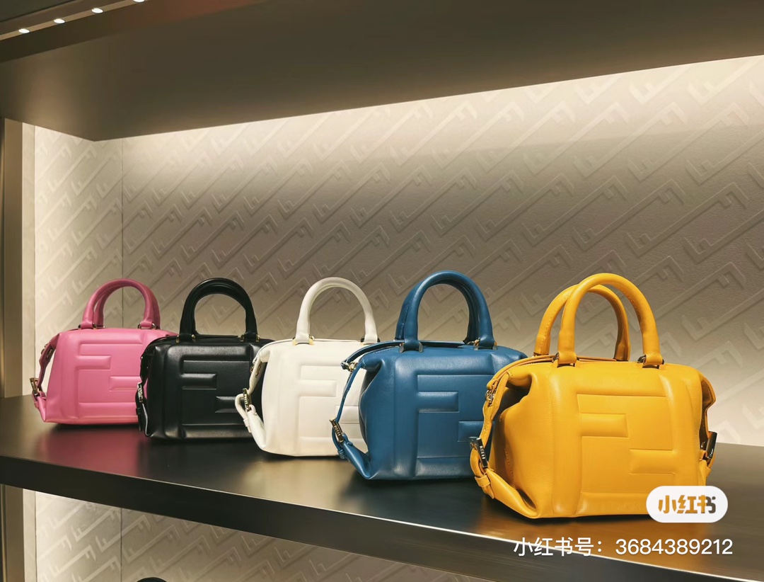 [TOP] FENDI Cube-Shaped Mini Bags 16.5x13.5x9cm - 4 Colors
