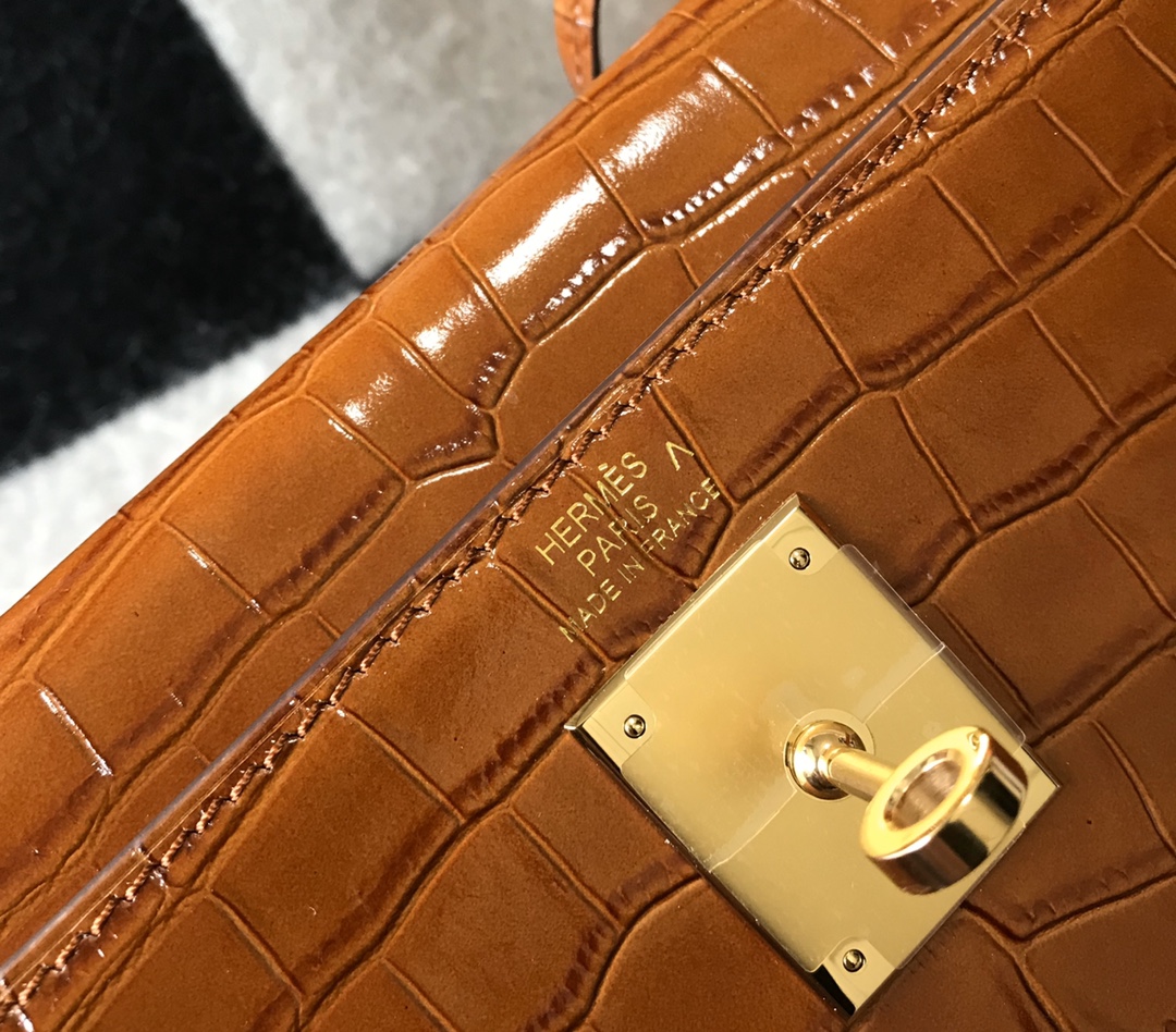 [TOP] HERMES Kelly Crocodile Printed Calfskin 25CM & 28CM - Brown & GHW