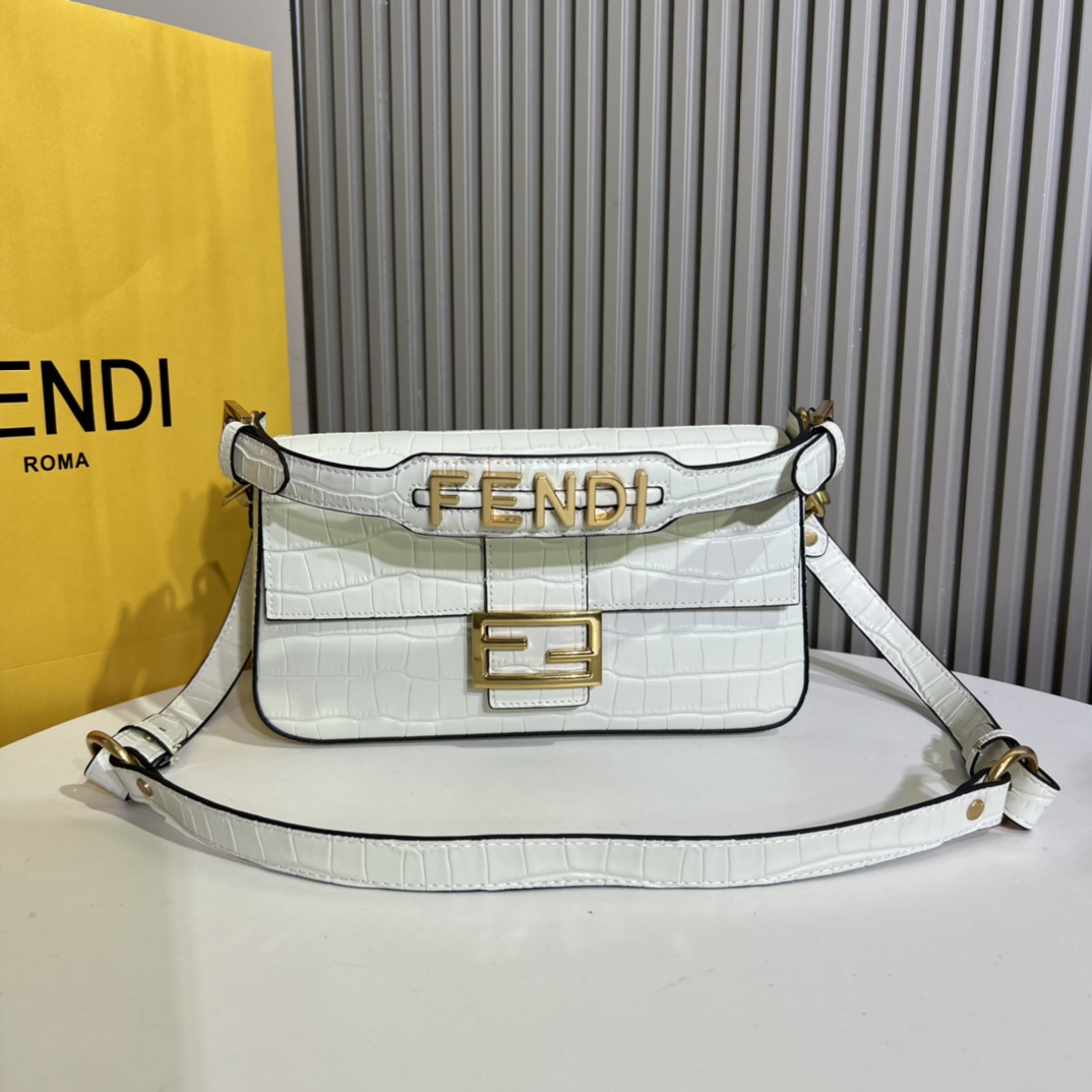 [TOP] FENDI Cowhide Material Baguette Bags - 27×15×6cm - 3 Colors