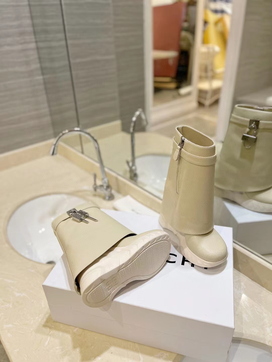 [TOP] GIVENCHY Pebbled Cowhide Long Boots - Beige