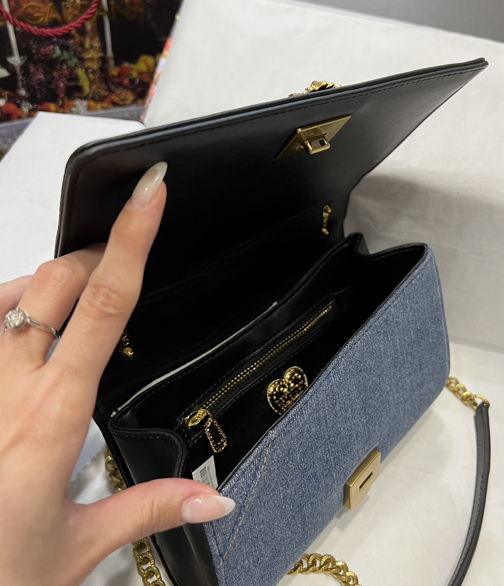 [TOP] Dolce & Gabbana D&G Devotion Bag Cowhide and Denim Medium 21x5x13.5cm