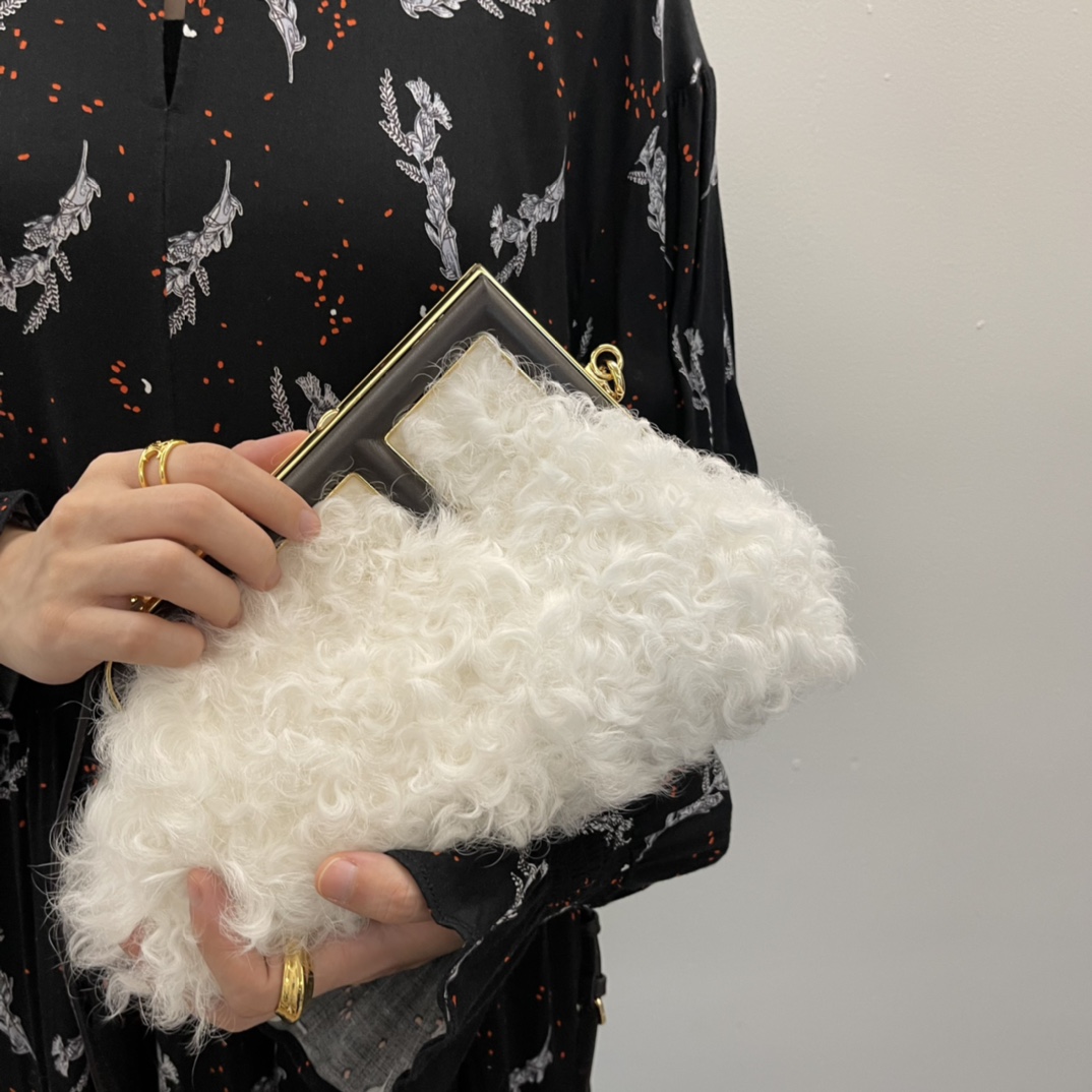 [TOP] FENDI White Rolled Wool First Bags 26x9.5x18cm - White&GHW