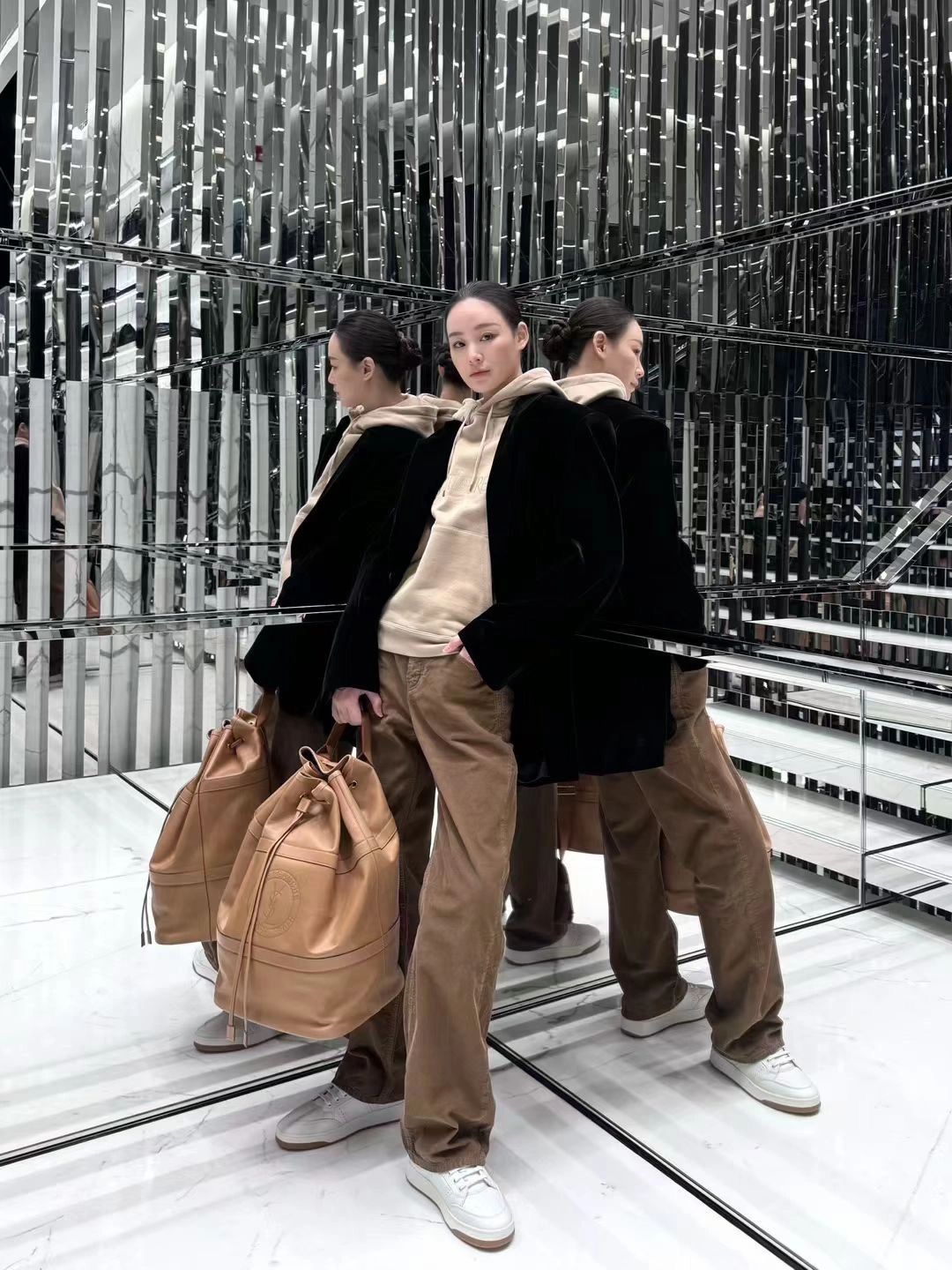 [TOP] Yves Saint Laurent YSL Cowhide Badge Style Backpacks 31×49×25cm - 3 Colors