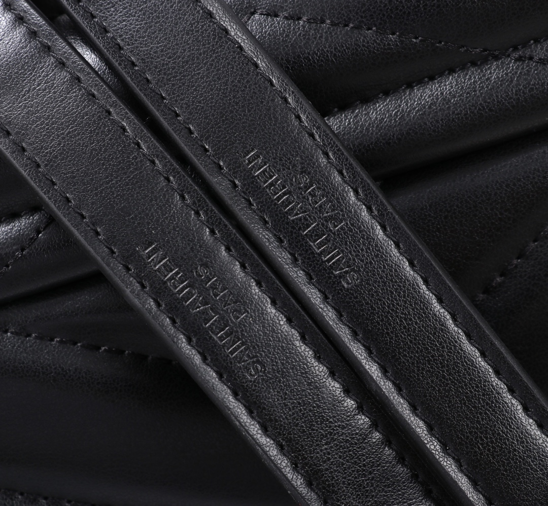 [TOP] Yves Saint Laurent YSL LouLou Bag 32x22x10cm - Black with GHW